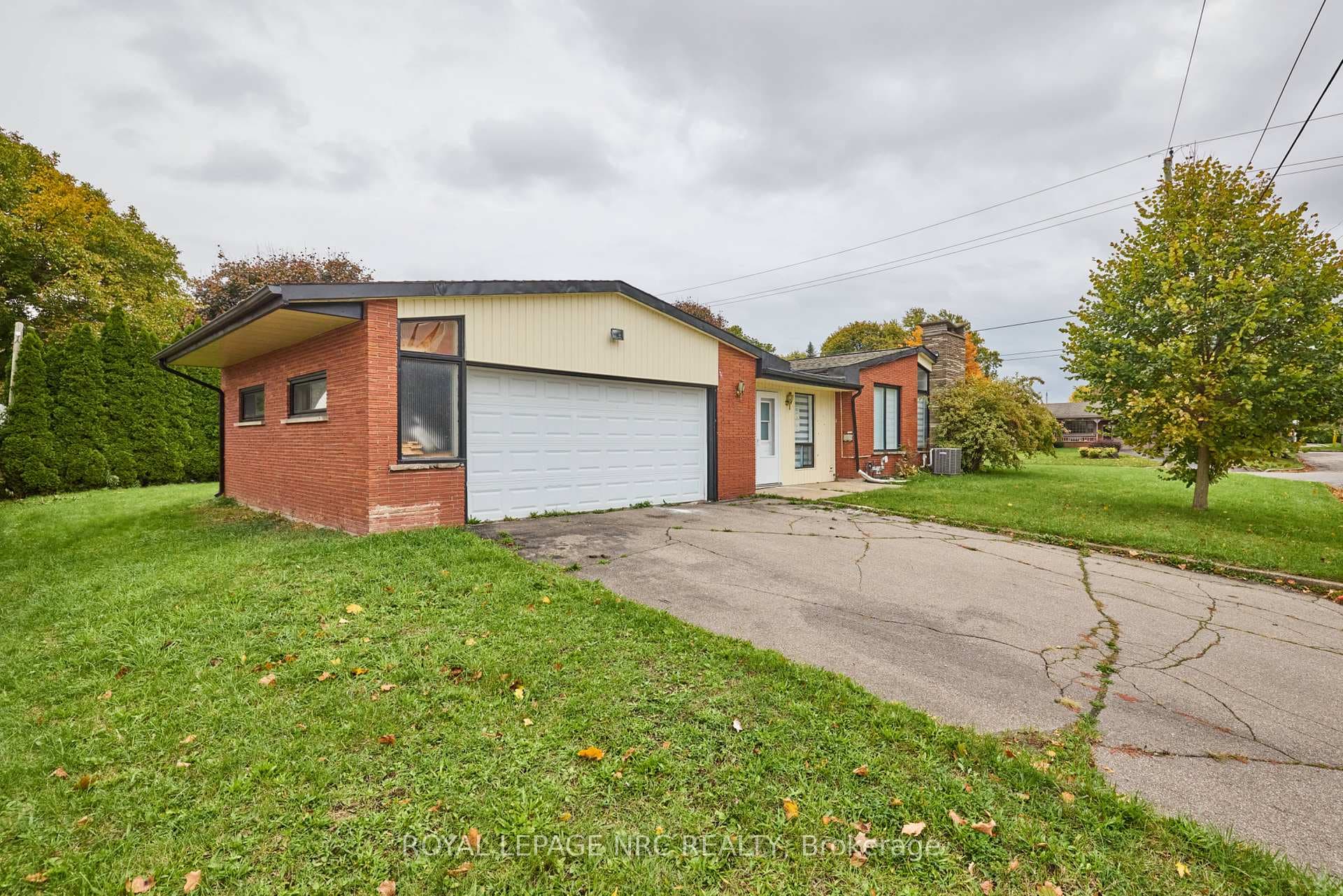 6673 Huggins Street photo 6