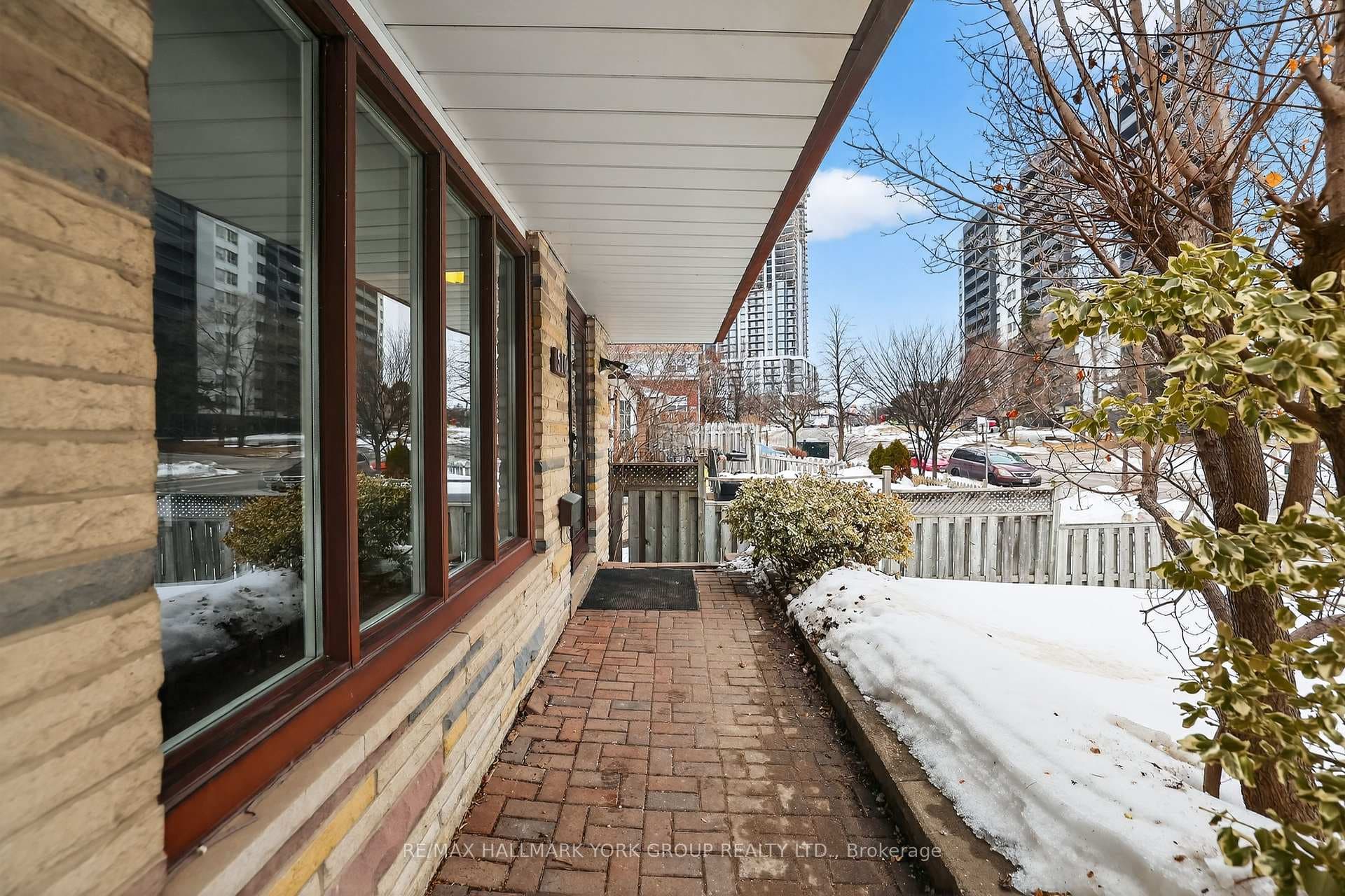 510 Brimorton Drive photo 4