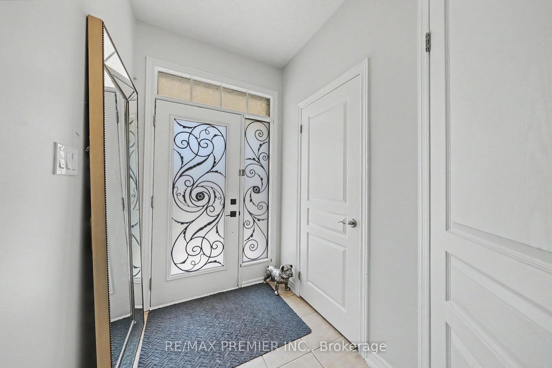 82 Chesterwood Crescent photo 5
