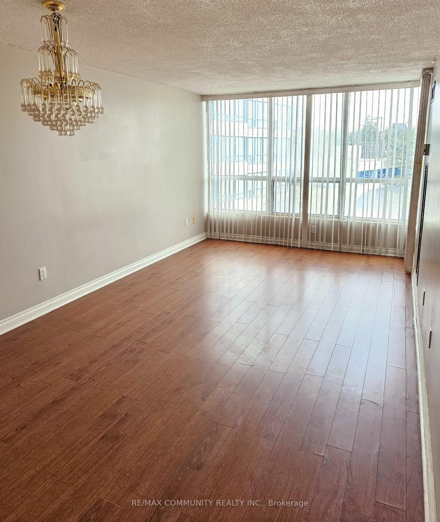 3050 Ellesmere Road Unit 403 photo 4
