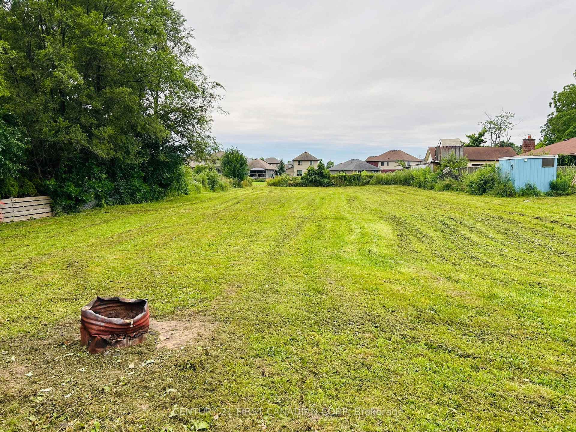317 Southdale Road photo 3