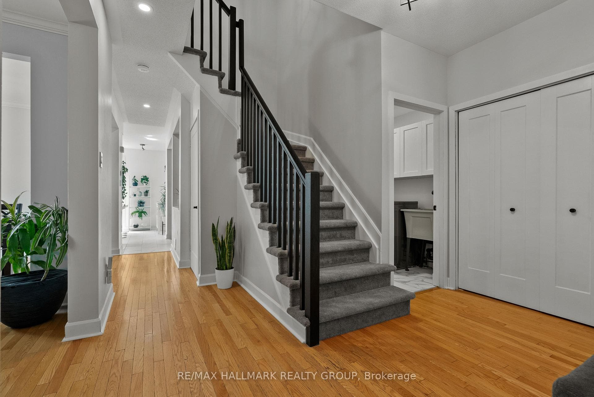 65 Alameda Way photo 4
