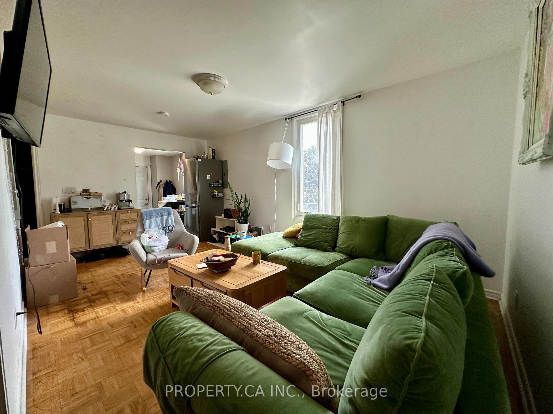 129 Munro Street Unit Upper photo 2