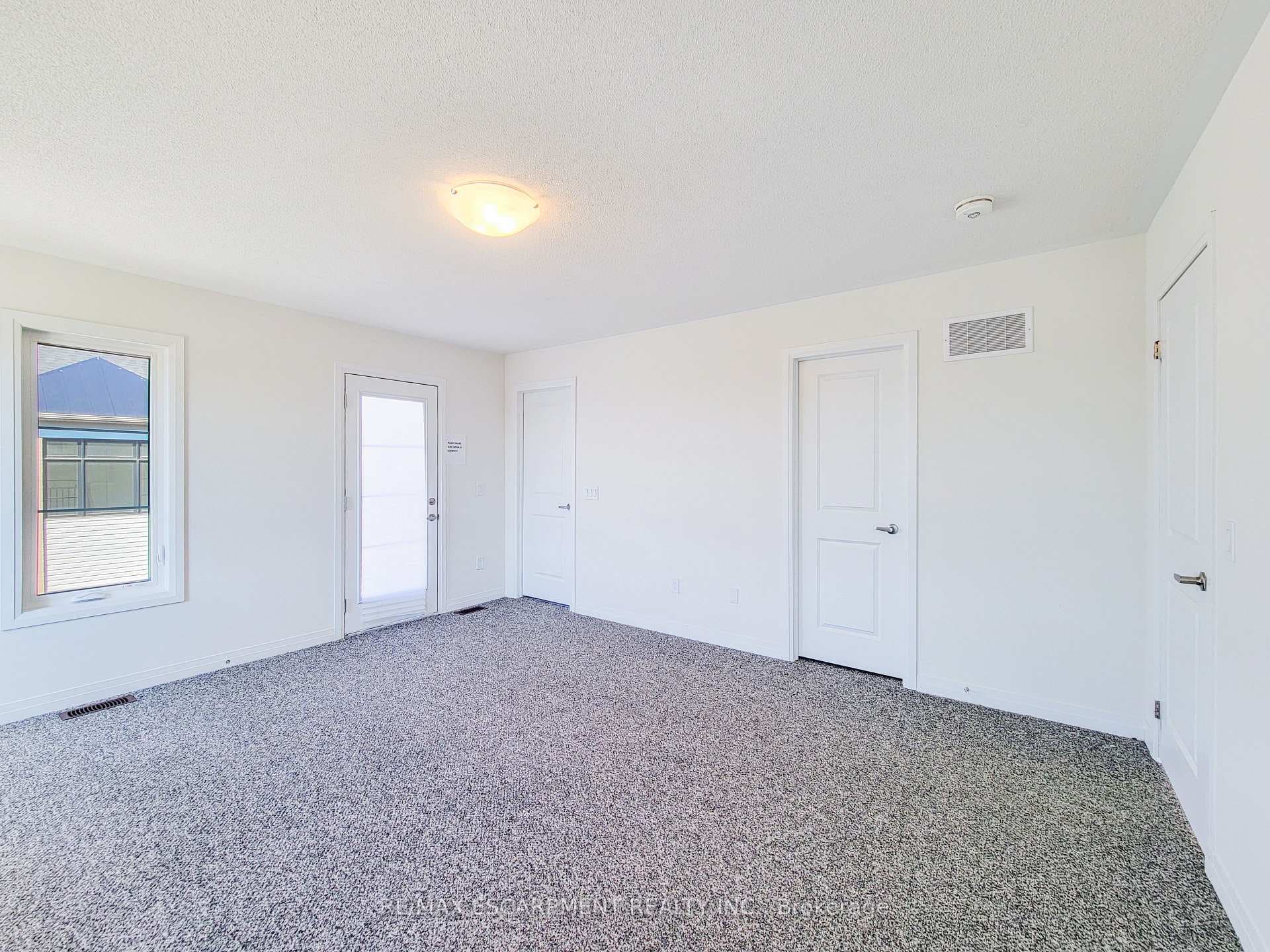 457 Provident Way photo 29