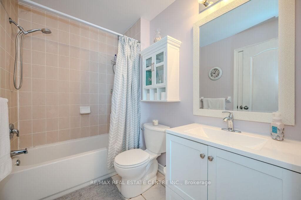 142 Marion Street photo 30