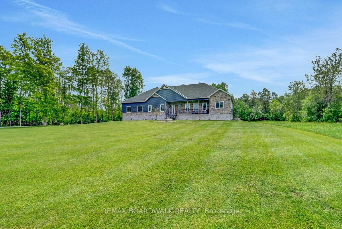 1805 Hyndman Road photo 2
