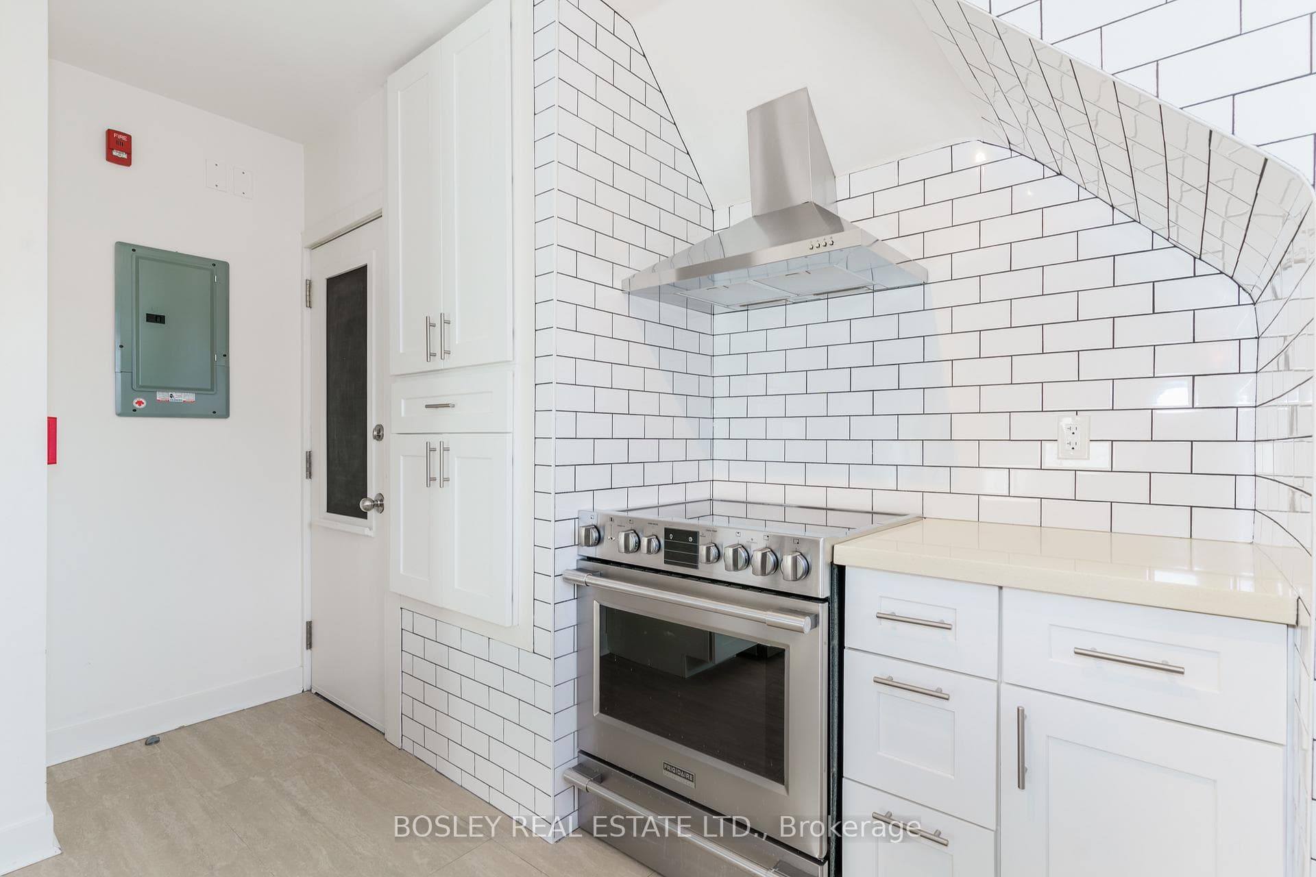 308 S Kingsway Road Unit 5 photo 5