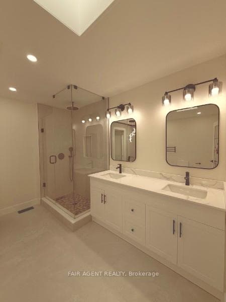 Ensuite