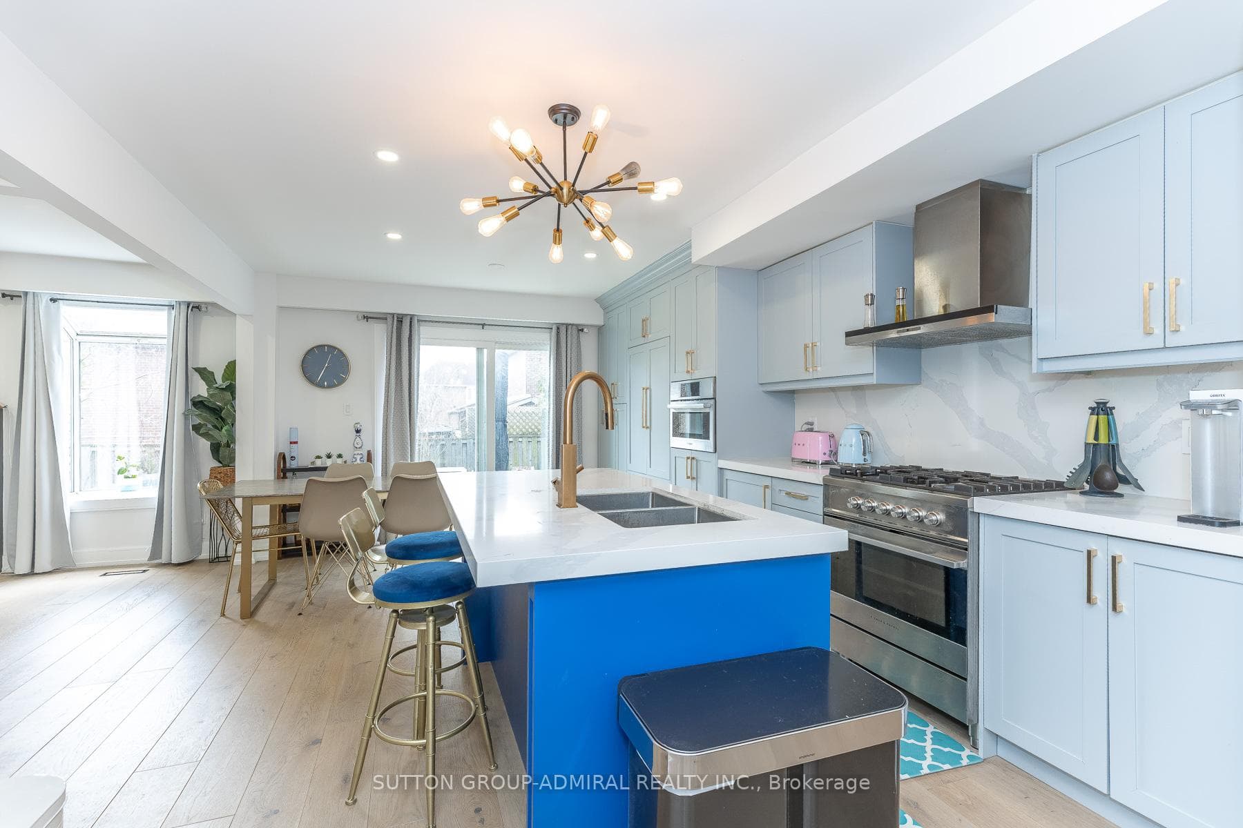 37 Spring Gate Boulevard photo 8