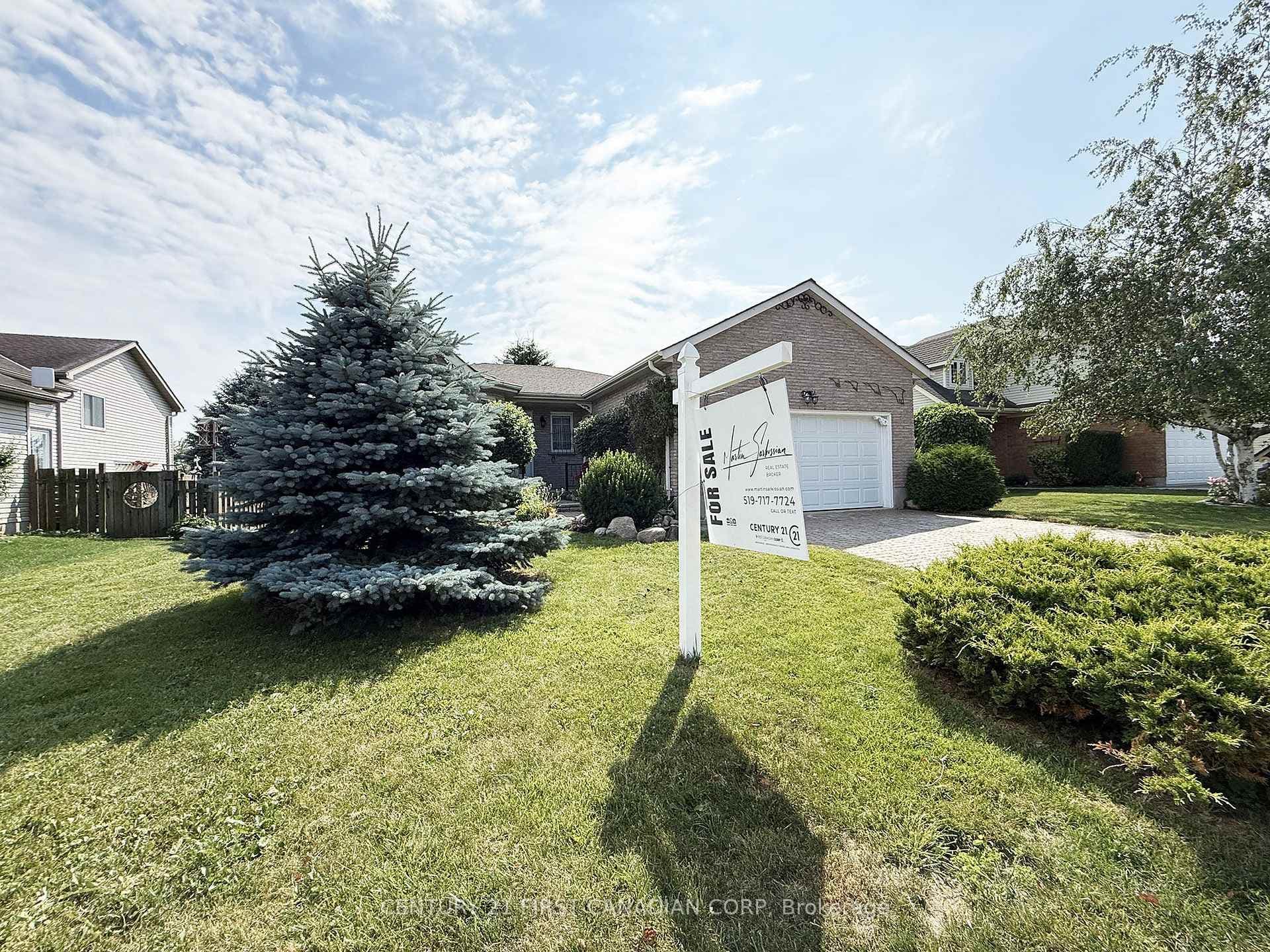 257 Fennel Street photo 44