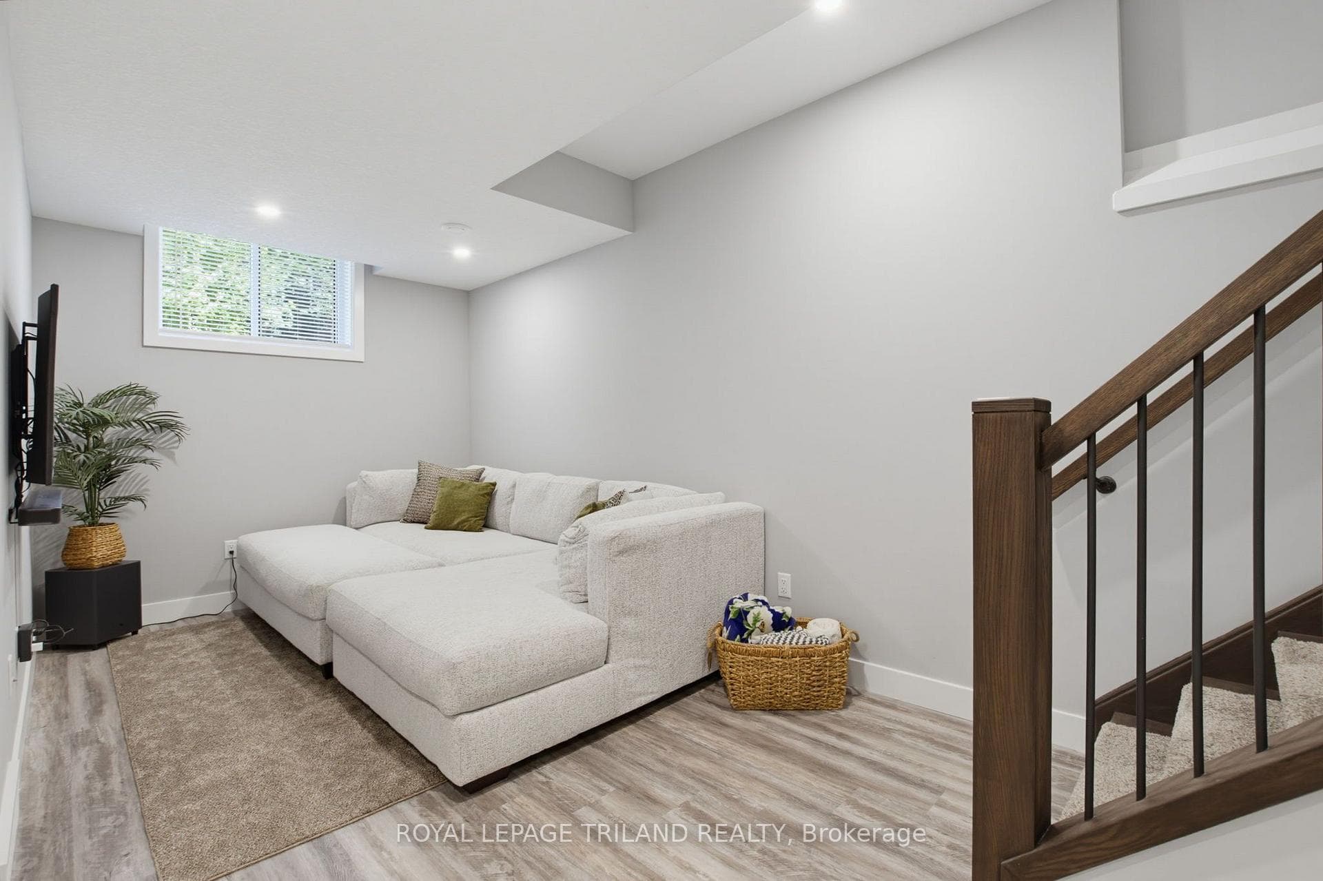 3557 Colonel Talbot Road Unit 14 photo 29