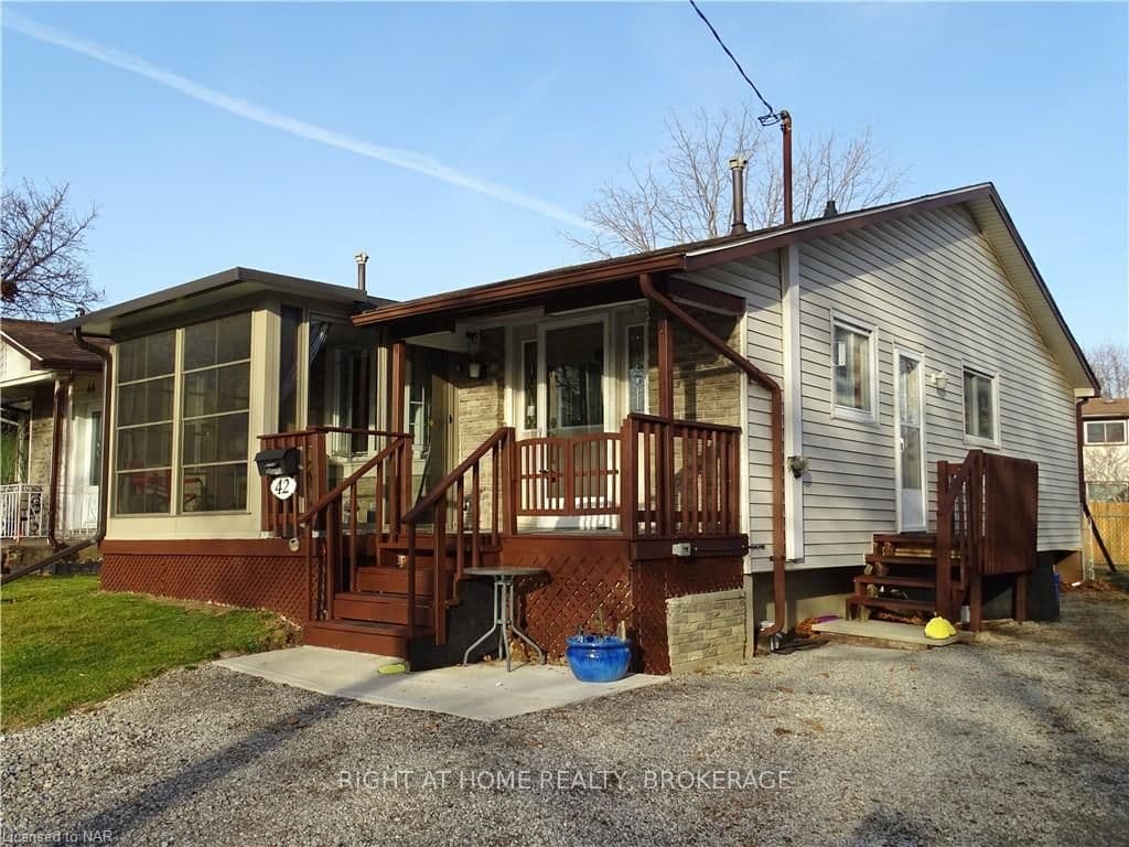 42 STANMARY Drive photo 1