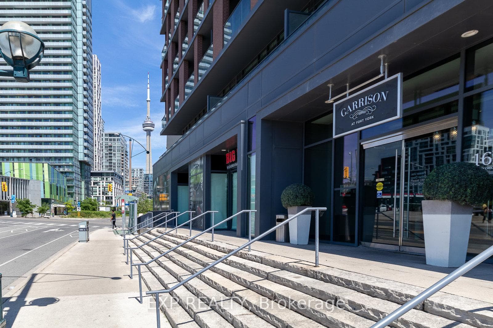 169 Fort York Boulevard Unit 506 photo 30
