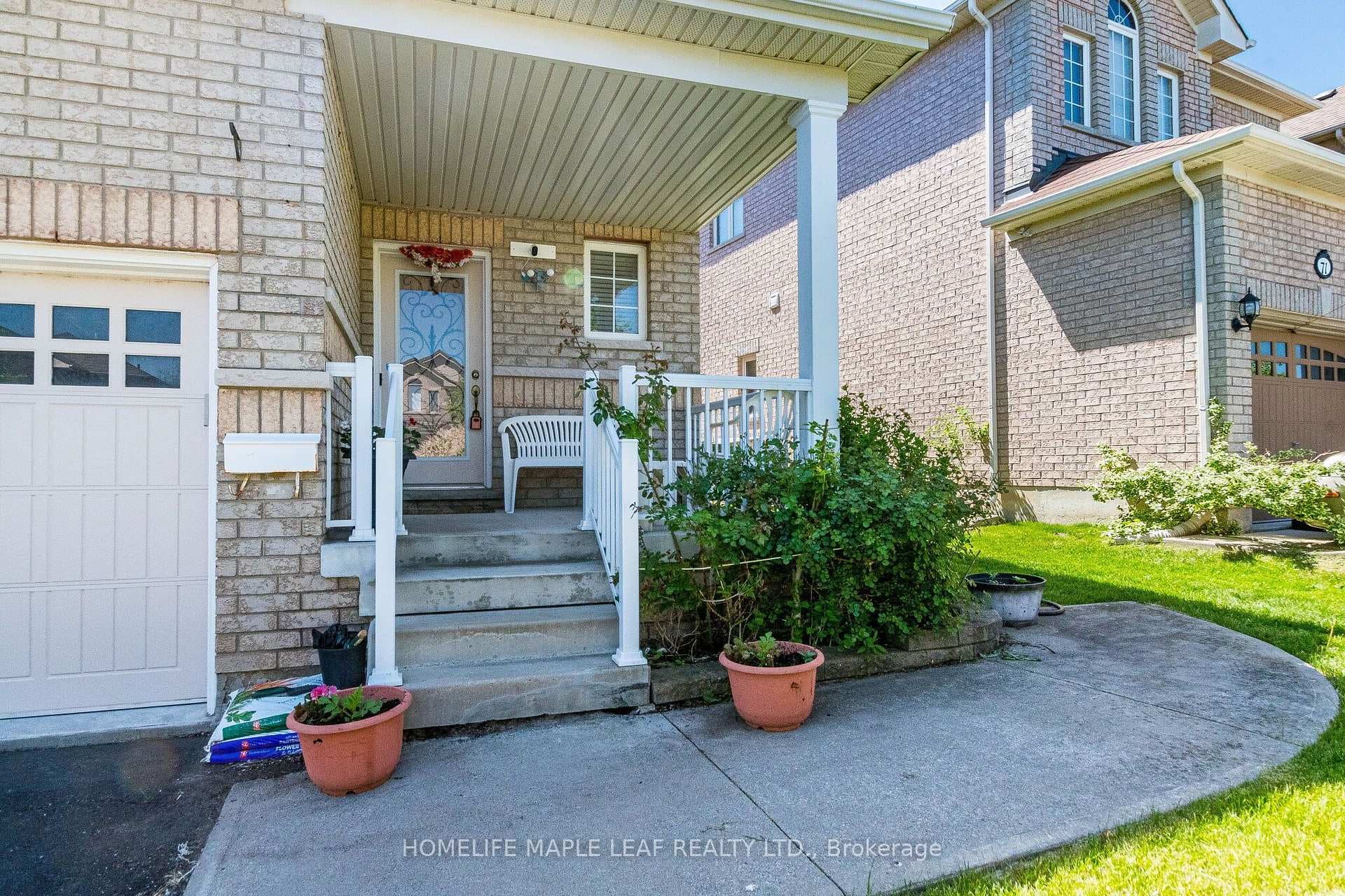 73 Meadowlark Drive photo 3