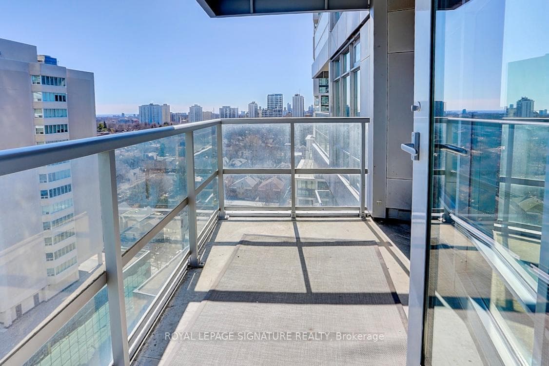 2181 Yonge Street Unit 1601 photo 17