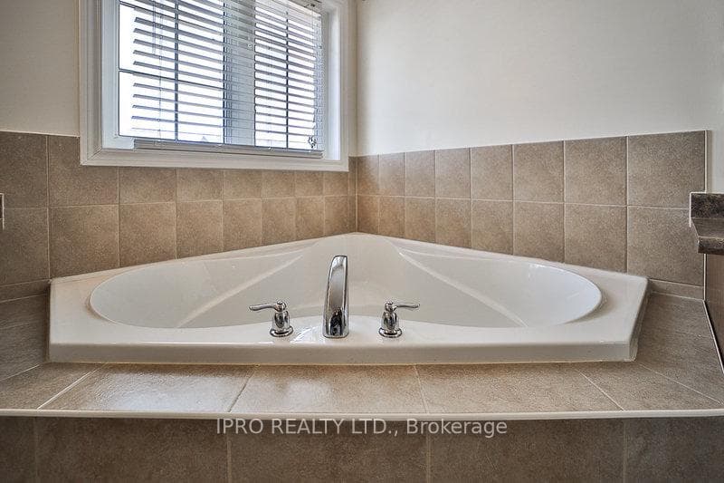 12419 Kennedy Road photo 28