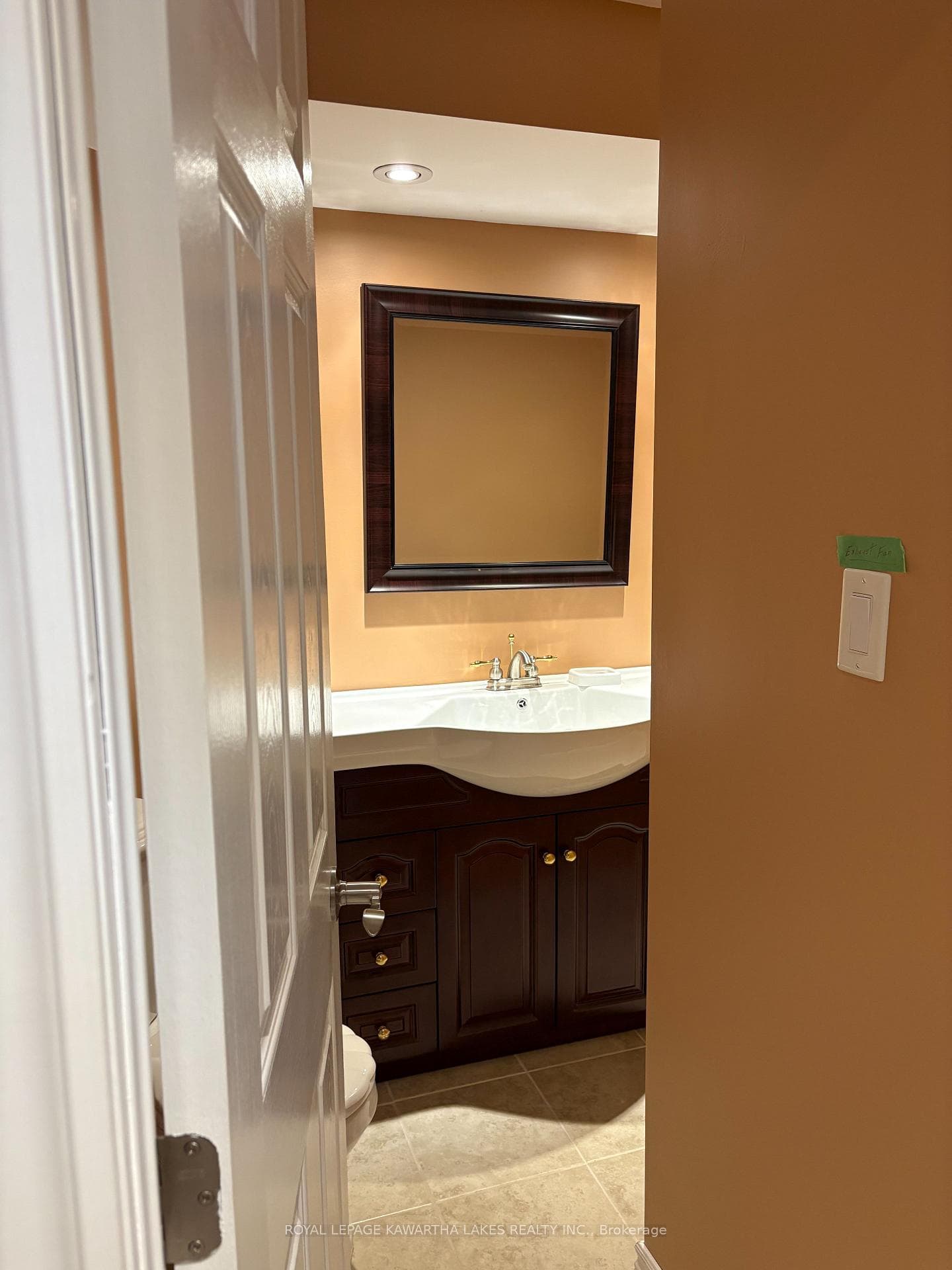 2pc ensuite