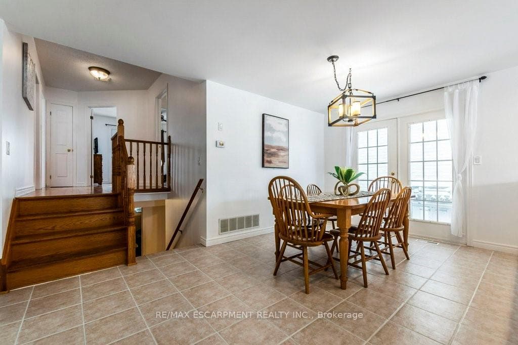62 Spadara Drive photo 9