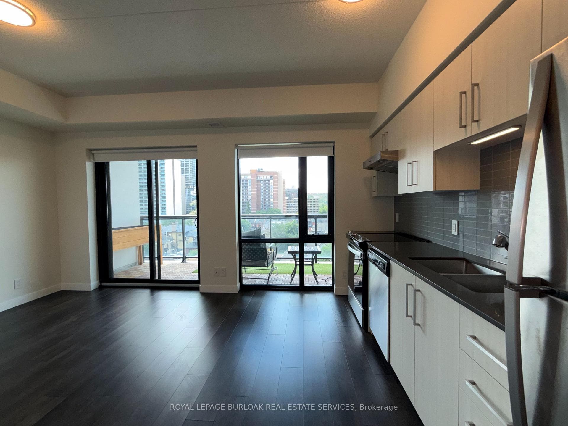 15 Queen Street Unit 701 photo 4
