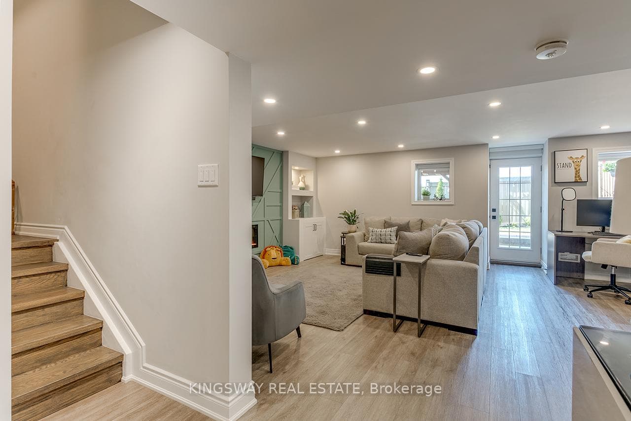 3490 Vernon Powell Drive photo 25