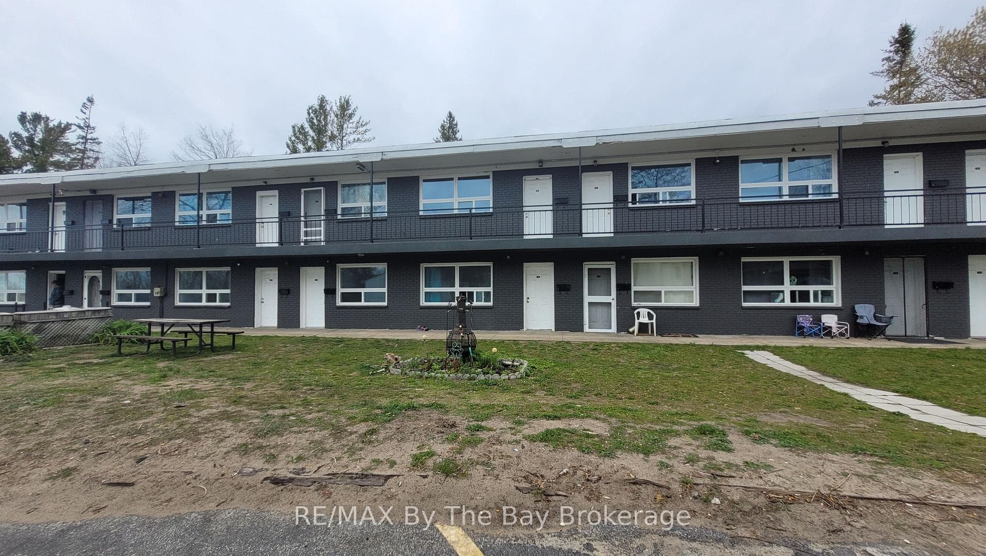 280 RIVER Road Unit A06 photo 1