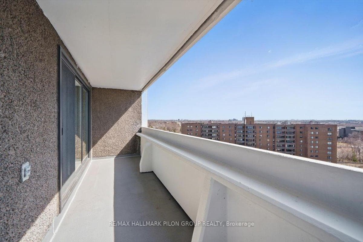 1081 Ambleside Drive Unit 1507 photo 12