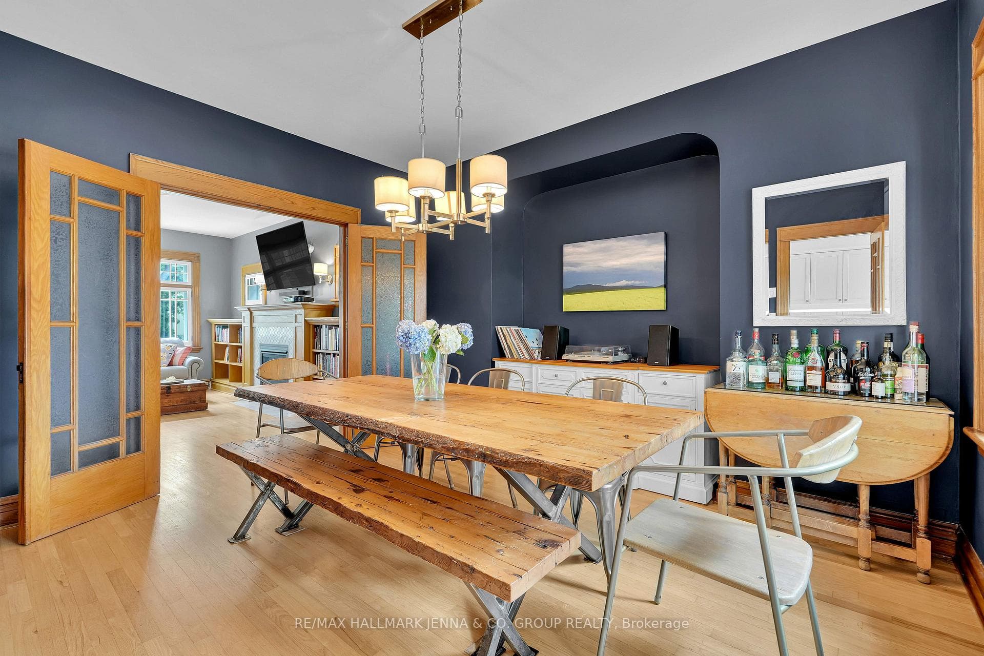 50 Willard Street photo 13