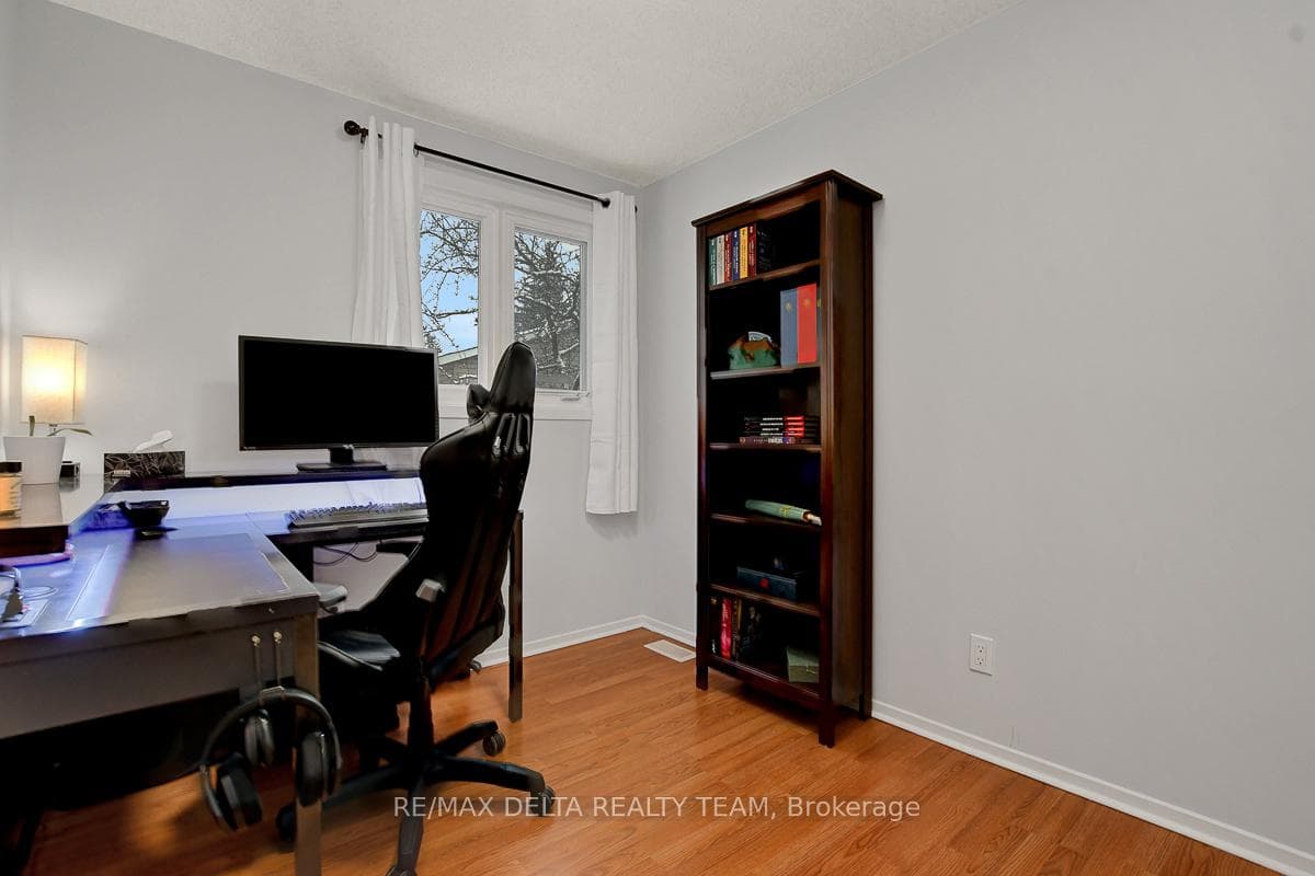 1705 Lamoureux Drive Unit C photo 20