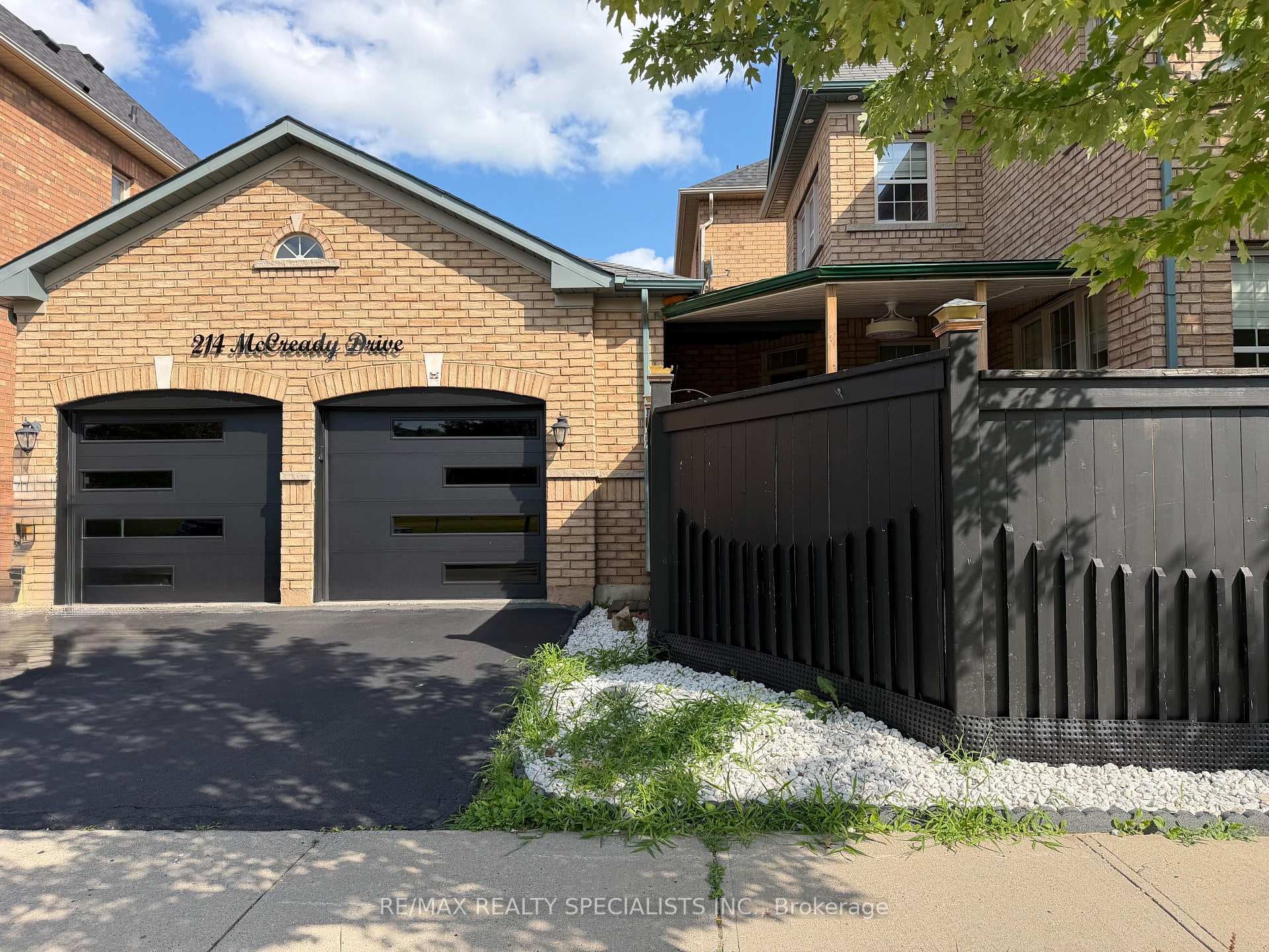 214 Mccready Drive photo 2