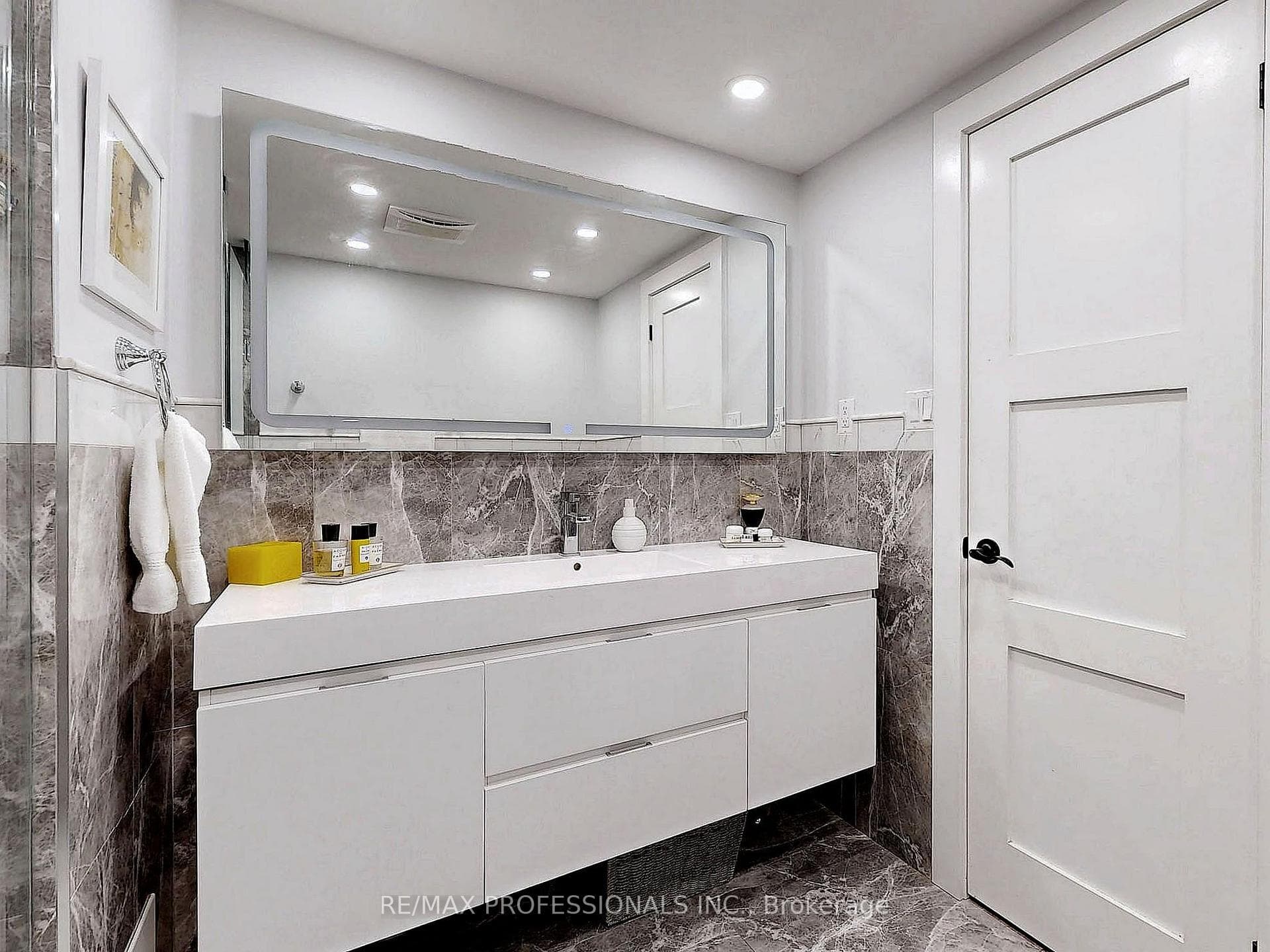 40 Richview Road Unit 410 photo 25