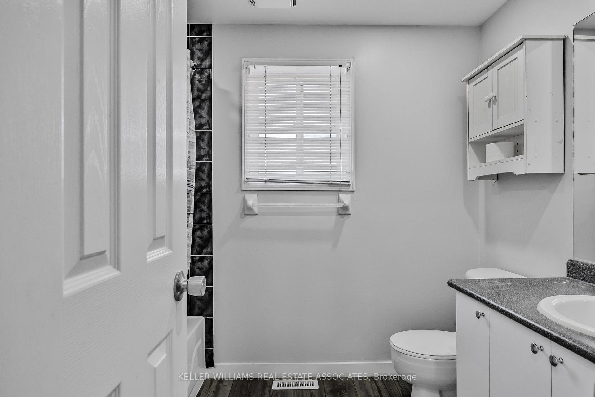 22 Weymouth Road photo 13