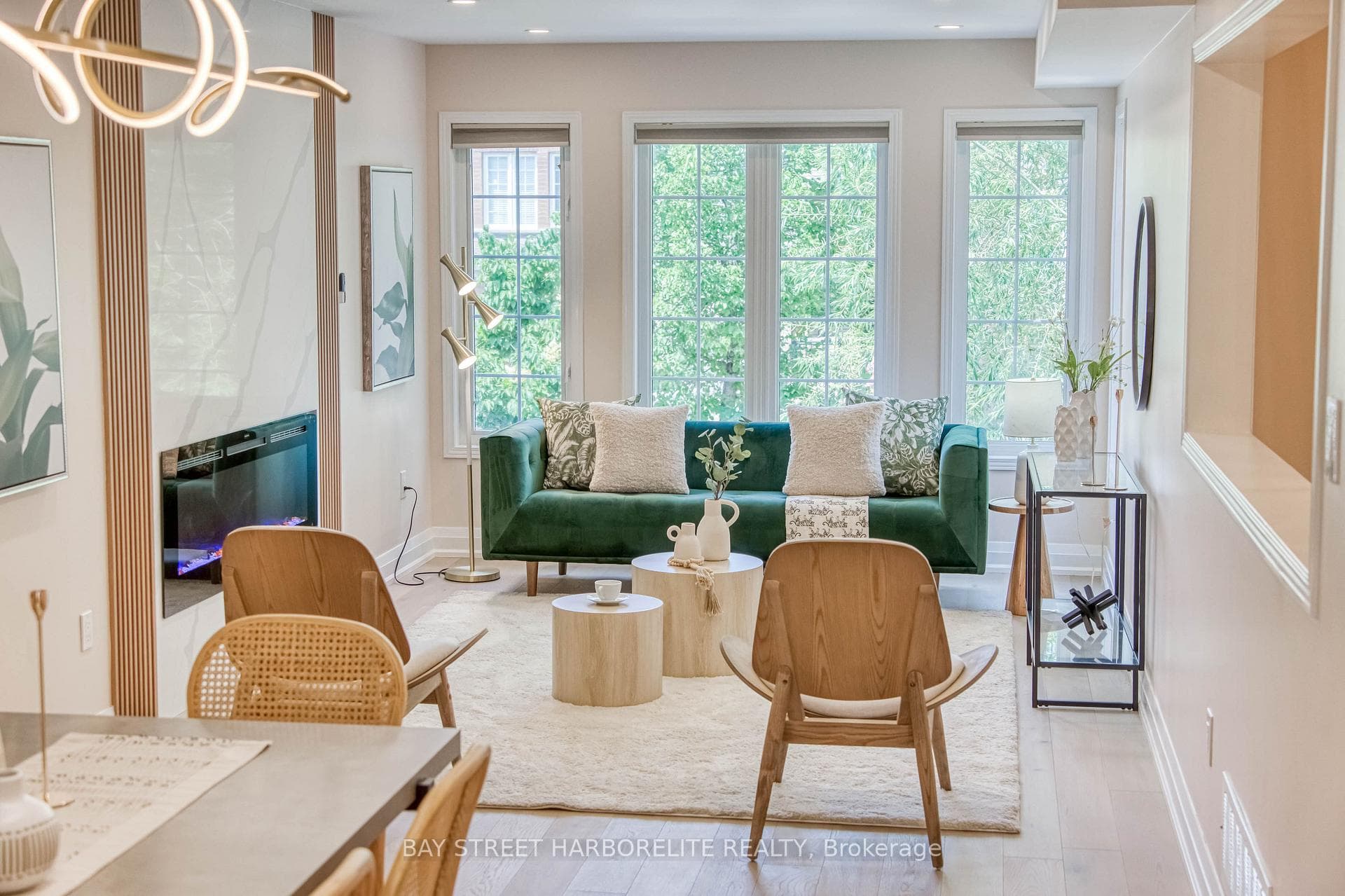 63 Sassafras Circle photo 2