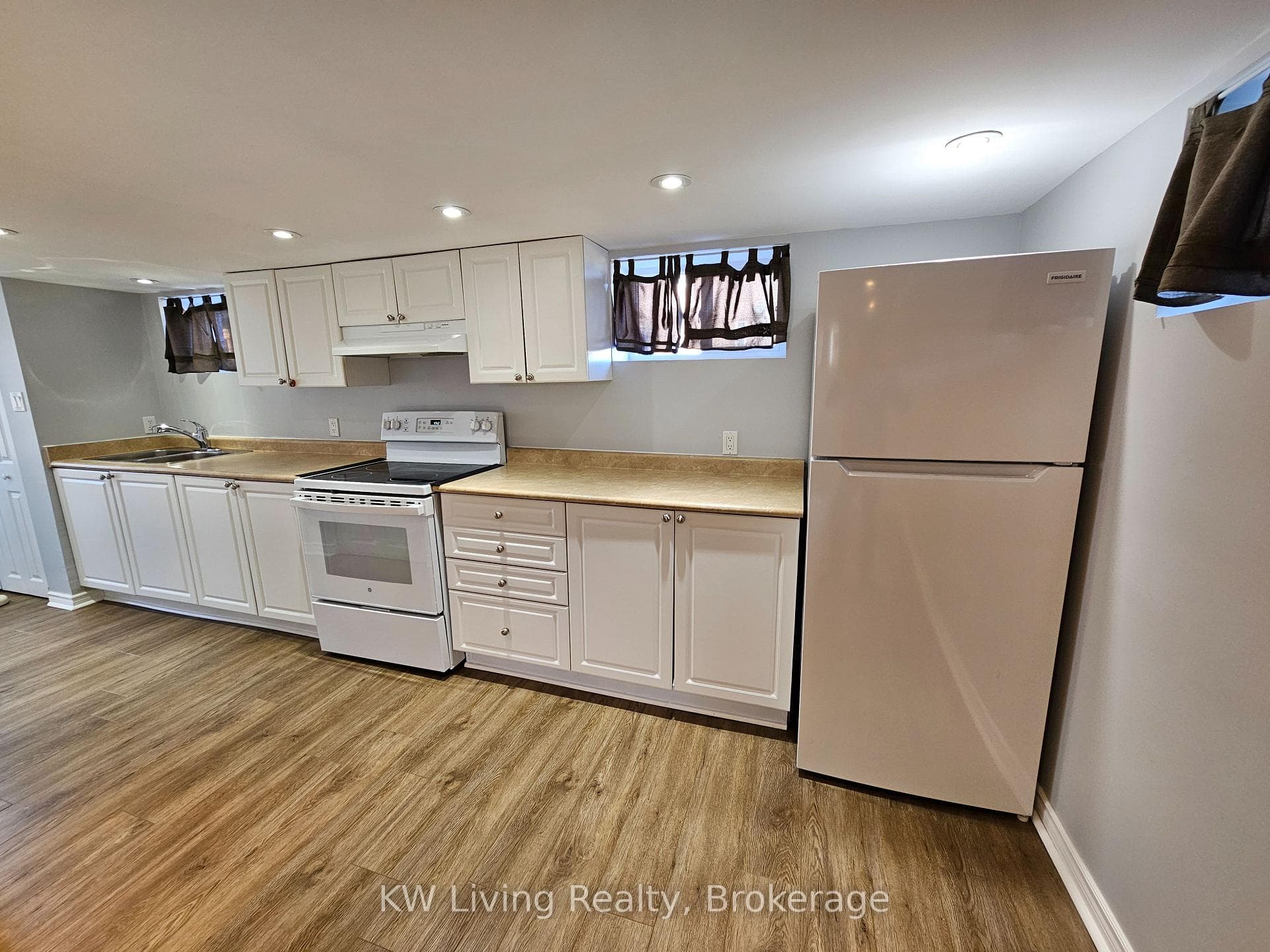 601 Perry Street photo 24