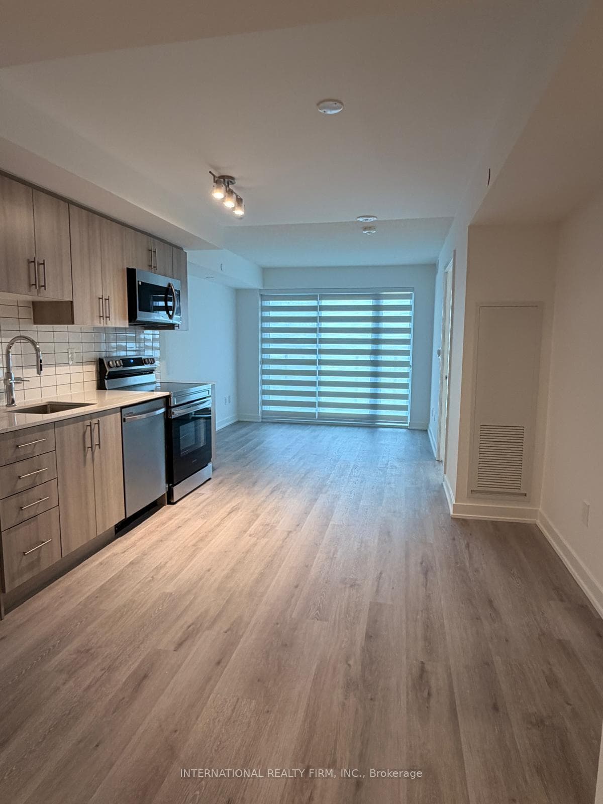 1010 Sandy Beach Road Unit 907 photo 1