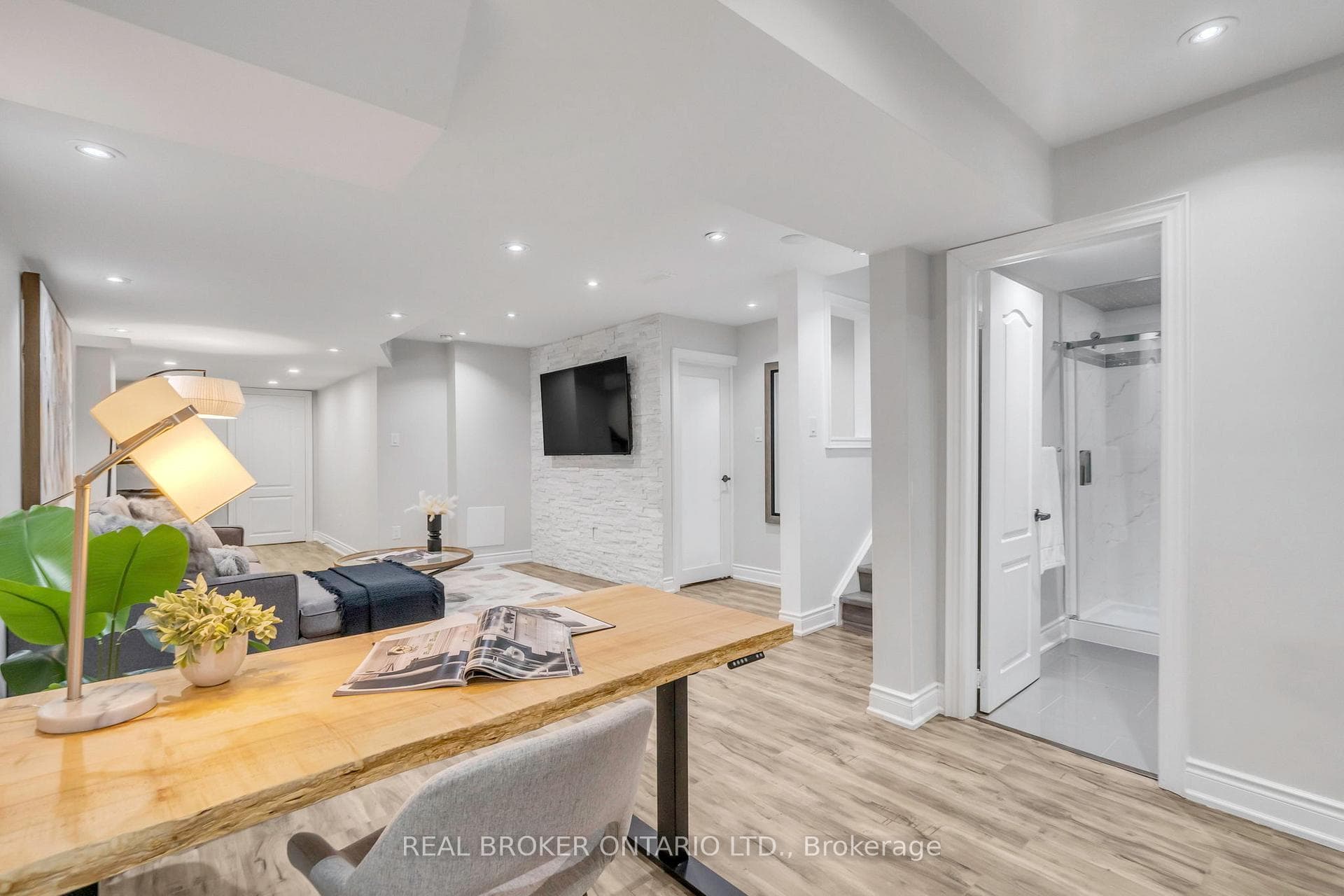 3070 Ozzie Drive photo 37