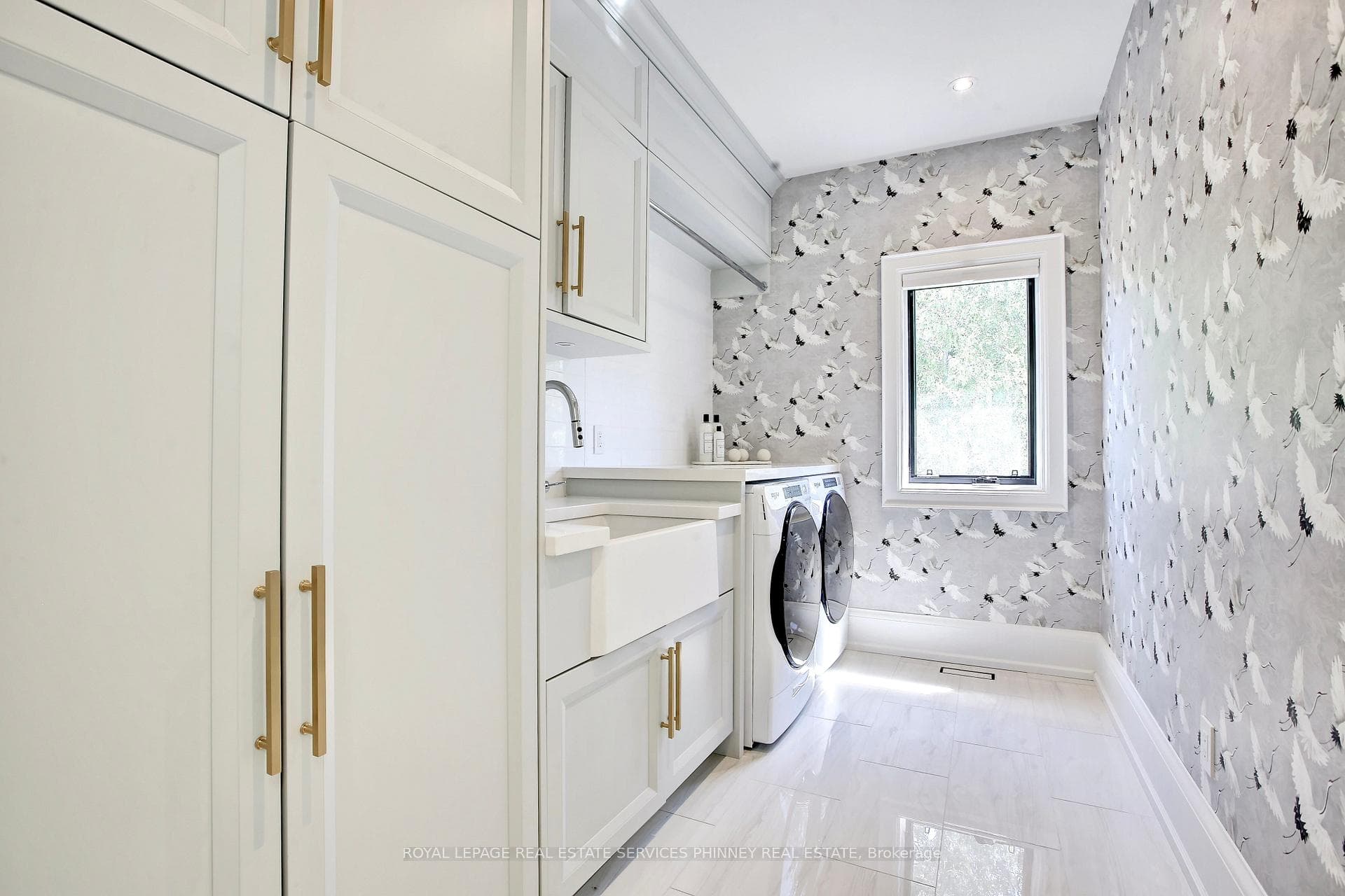 179 Douglas Avenue photo 35
