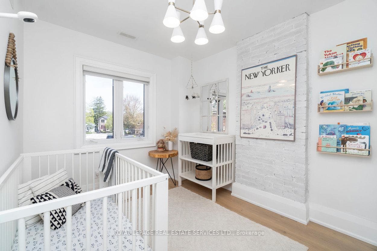 18 Coates Avenue photo 24