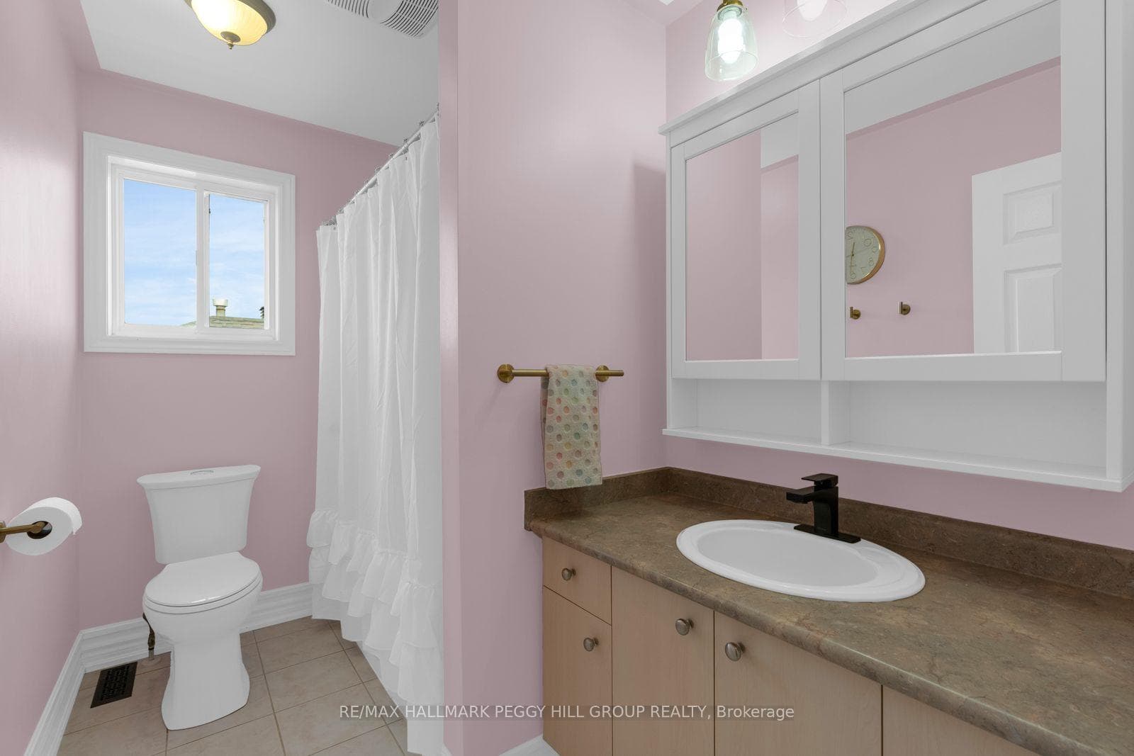 106 Bird Street photo 16