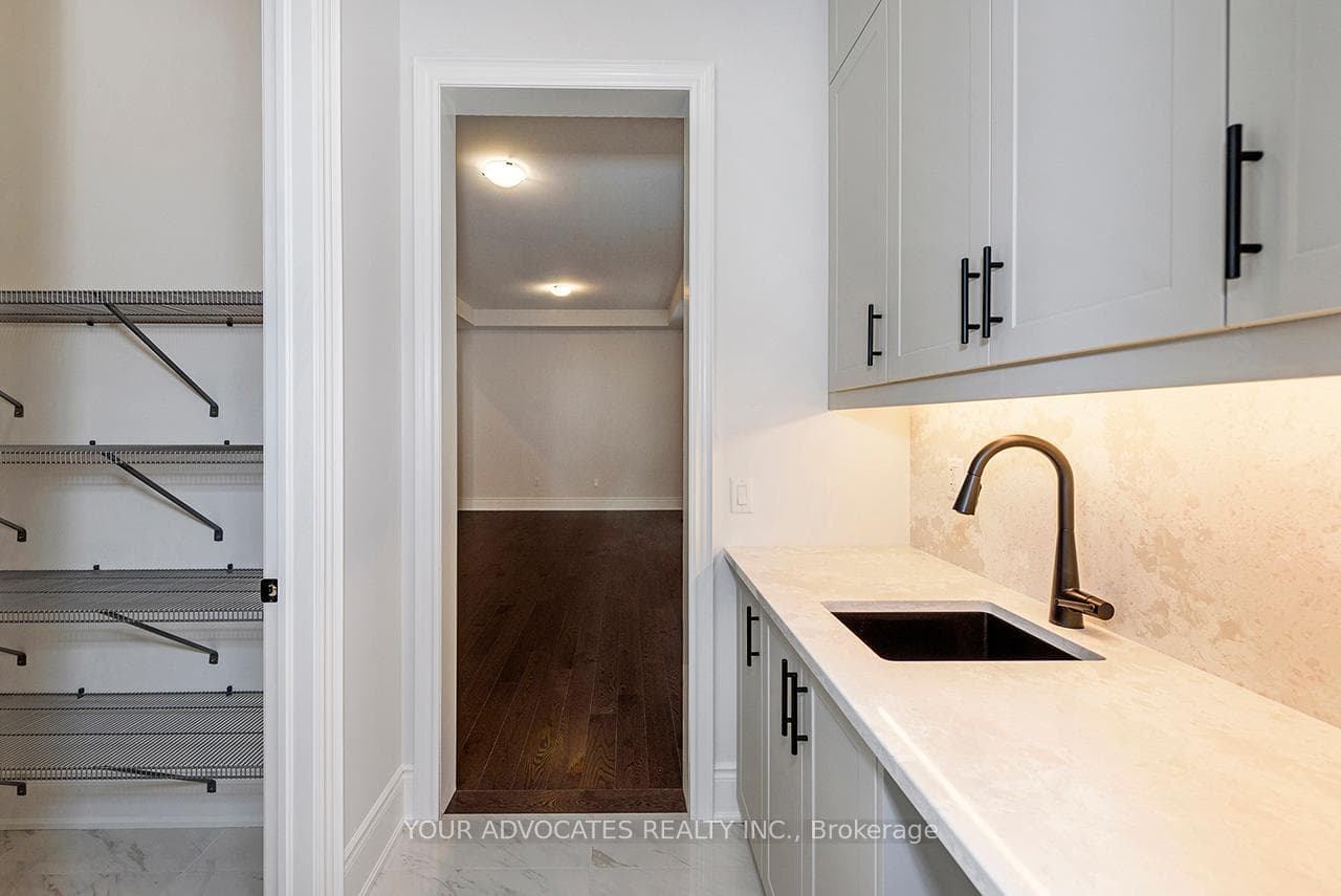 275 BALLANTYNE Boulevard photo 11