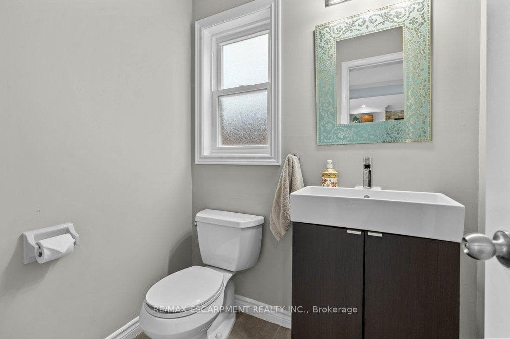 935 Glendale Court photo 20