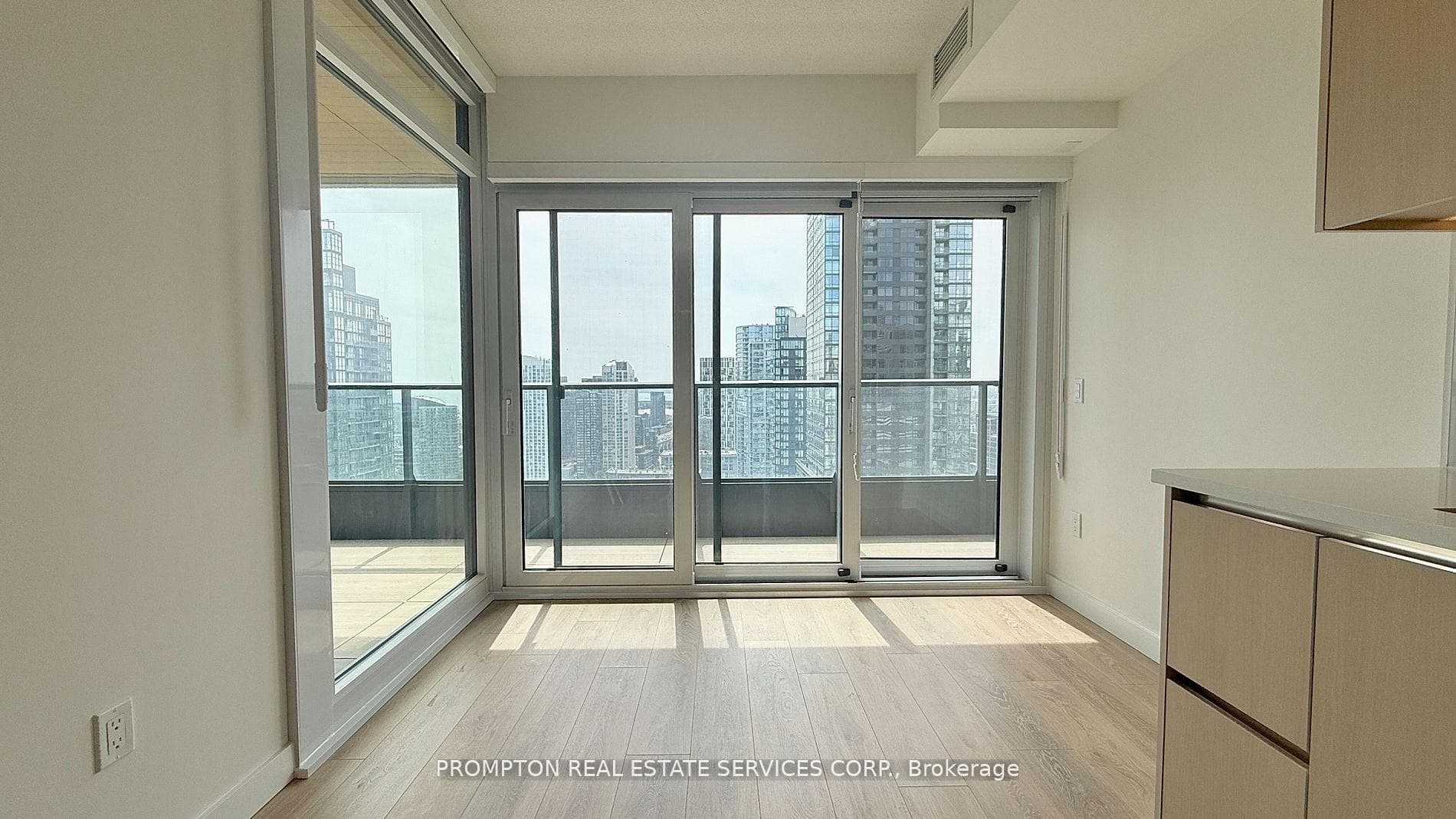 3 Concord Cityplace Way Unit 3601 photo 6
