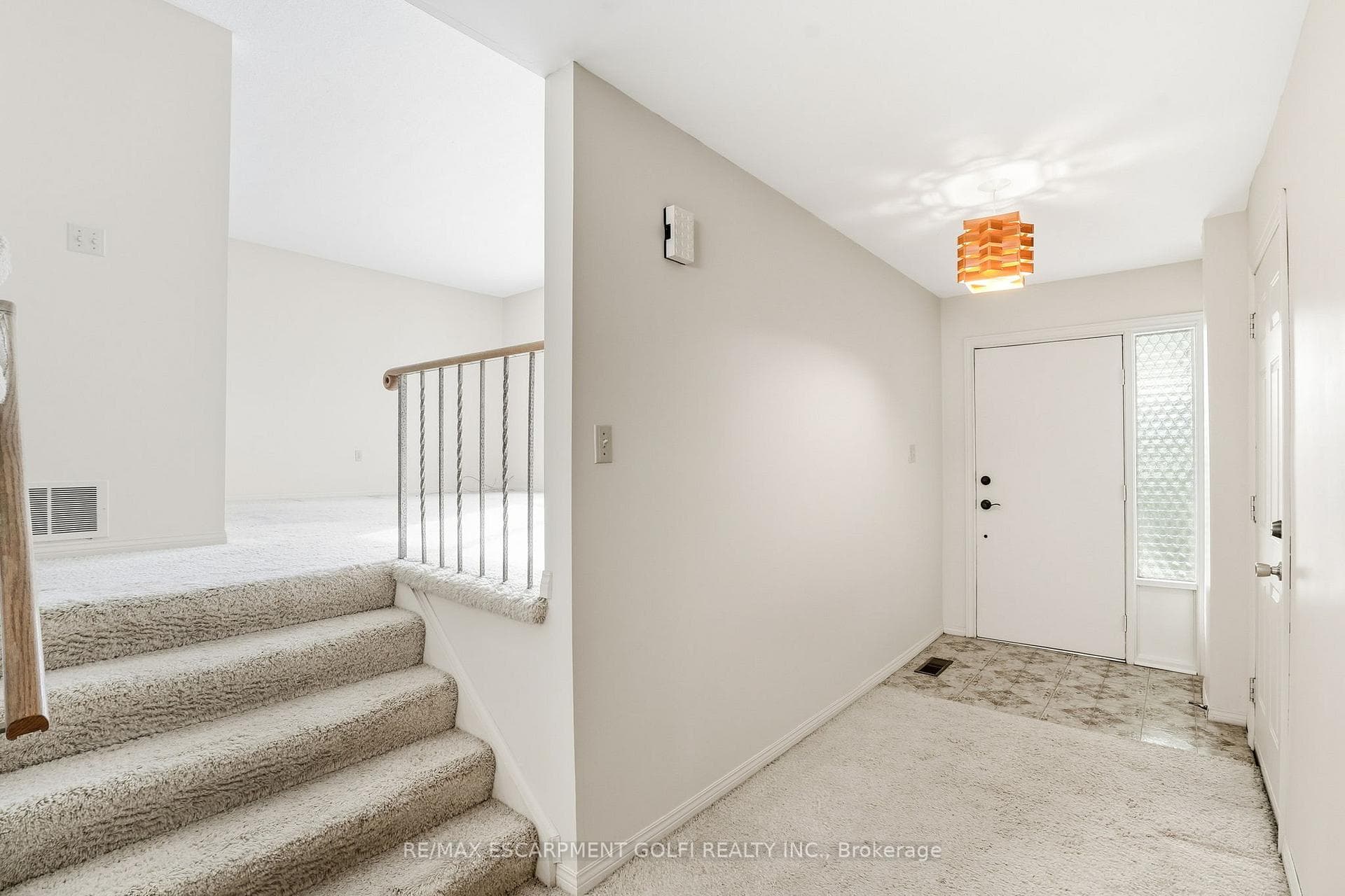 81 HIGHLAND PARK Drive photo 3