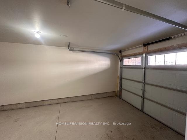 10 Birmingham Drive Unit 123 photo 17
