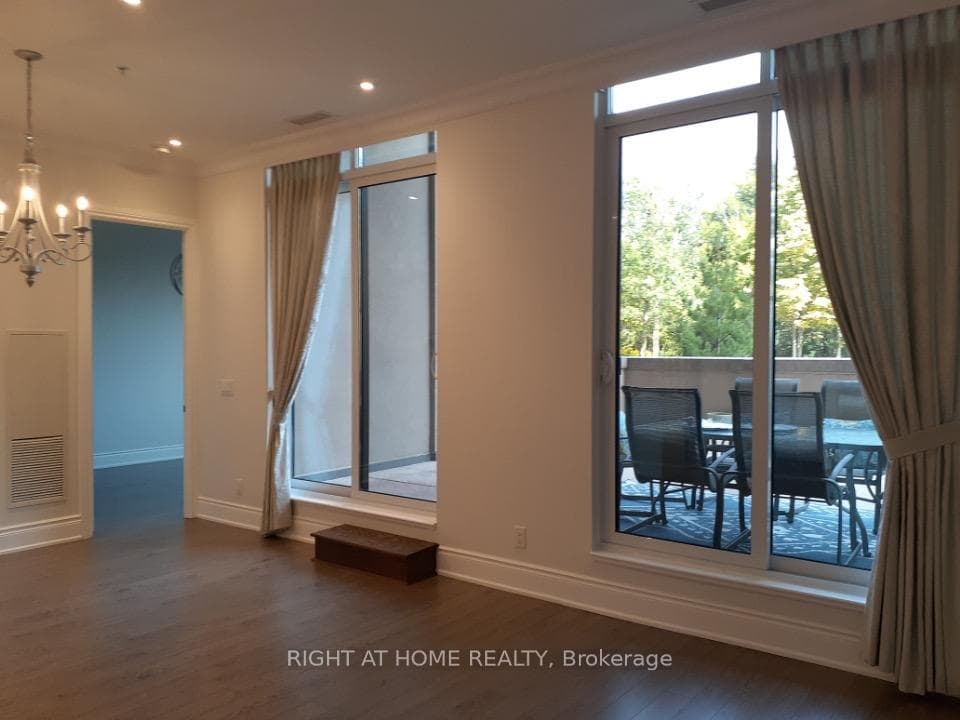 9255 Jane Street Unit 109 photo 5
