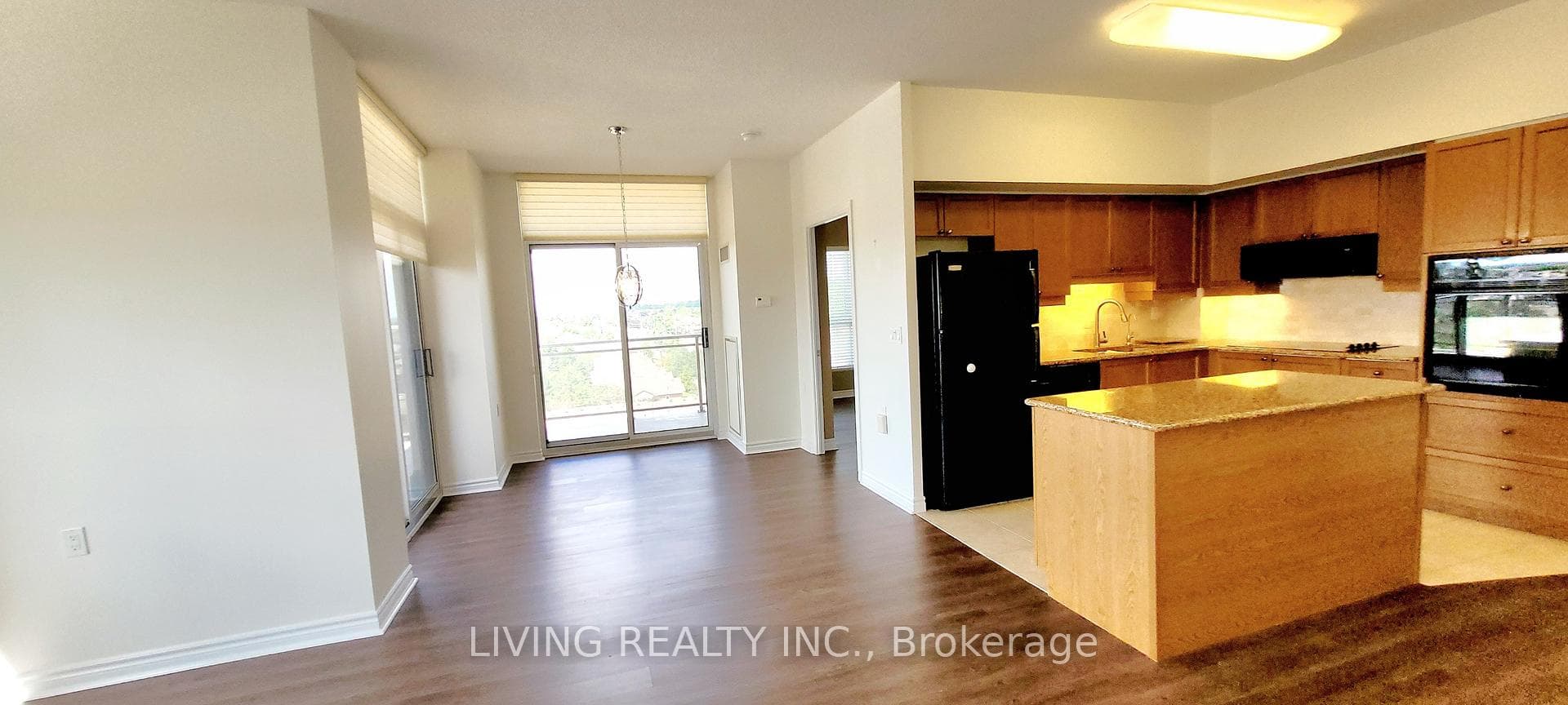 810 Scollard Court Unit 808 photo 7