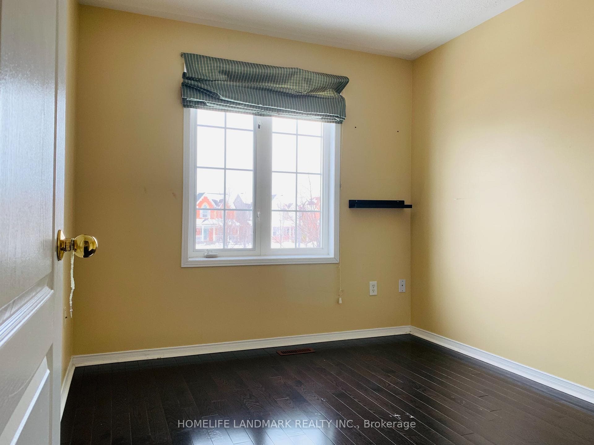 275 White's Hill Avenue photo 9