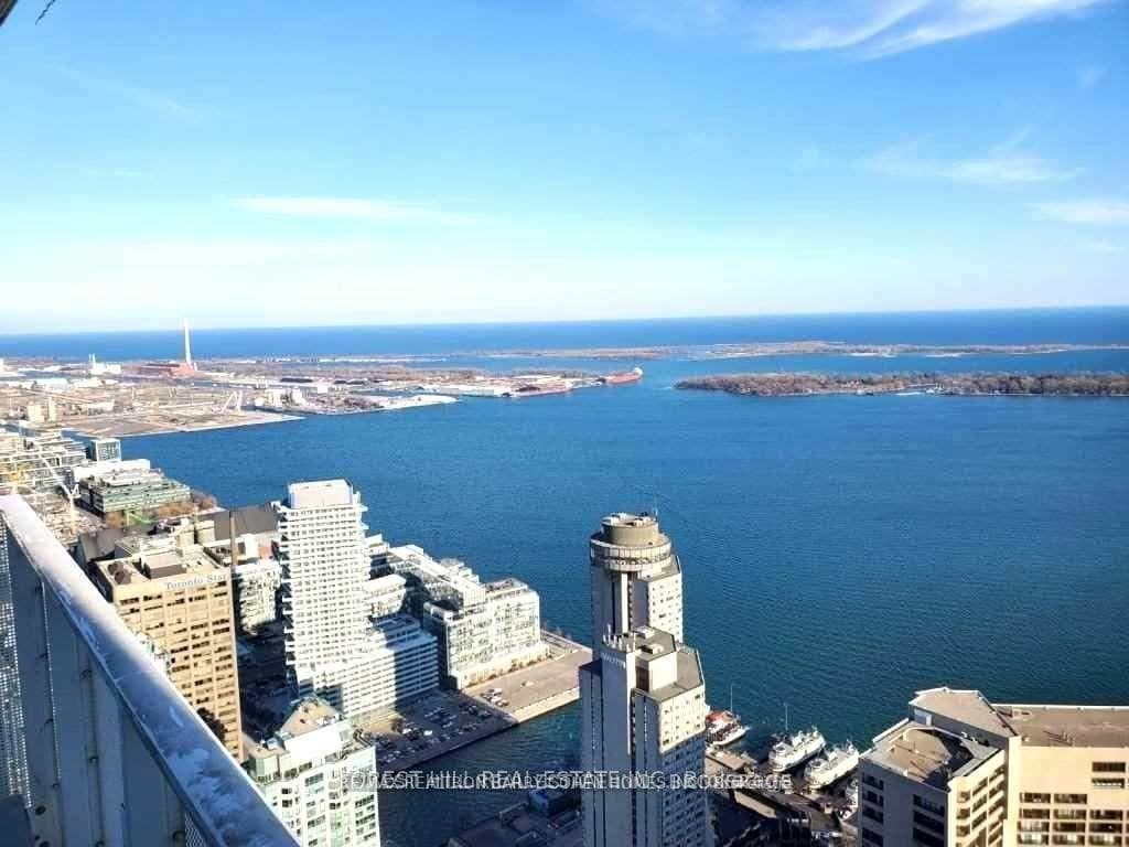 88 Harbour Street Unit 6507 photo 3