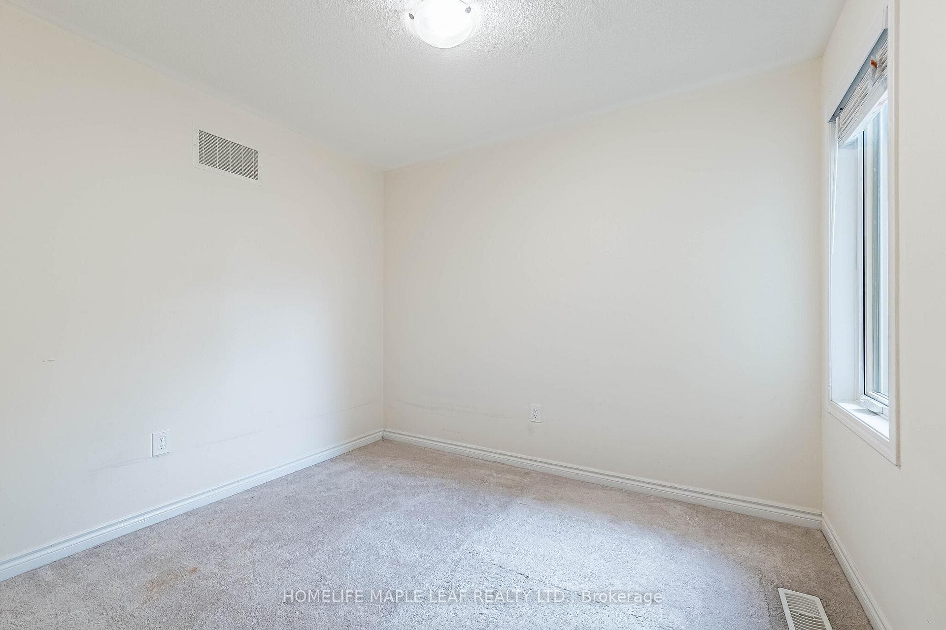 67 Benhurst Crescent photo 36