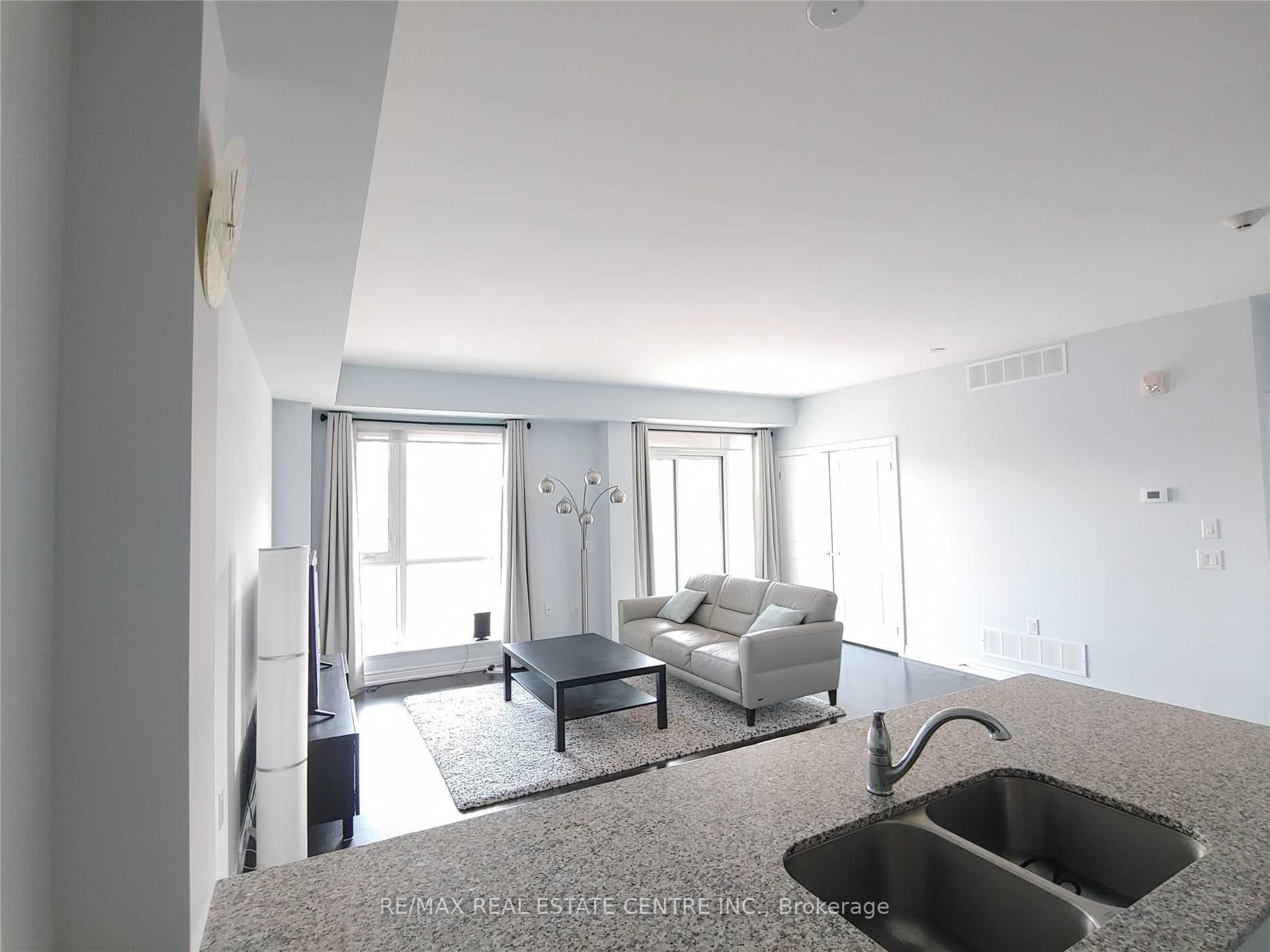 2393 Bronte Road Unit 211 photo 3
