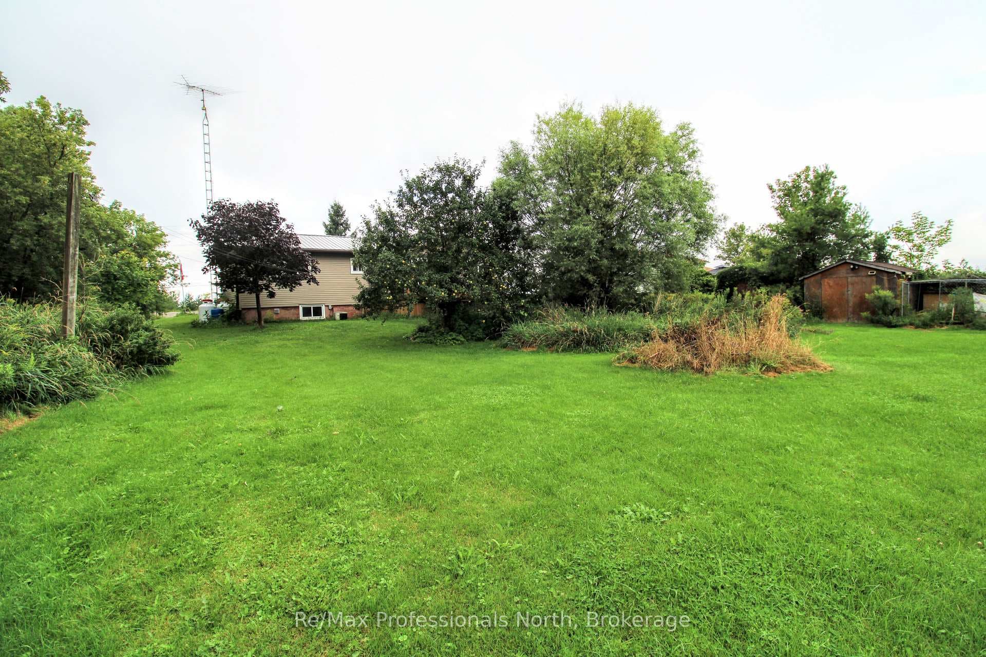 1800 Kirkfield Road photo 17